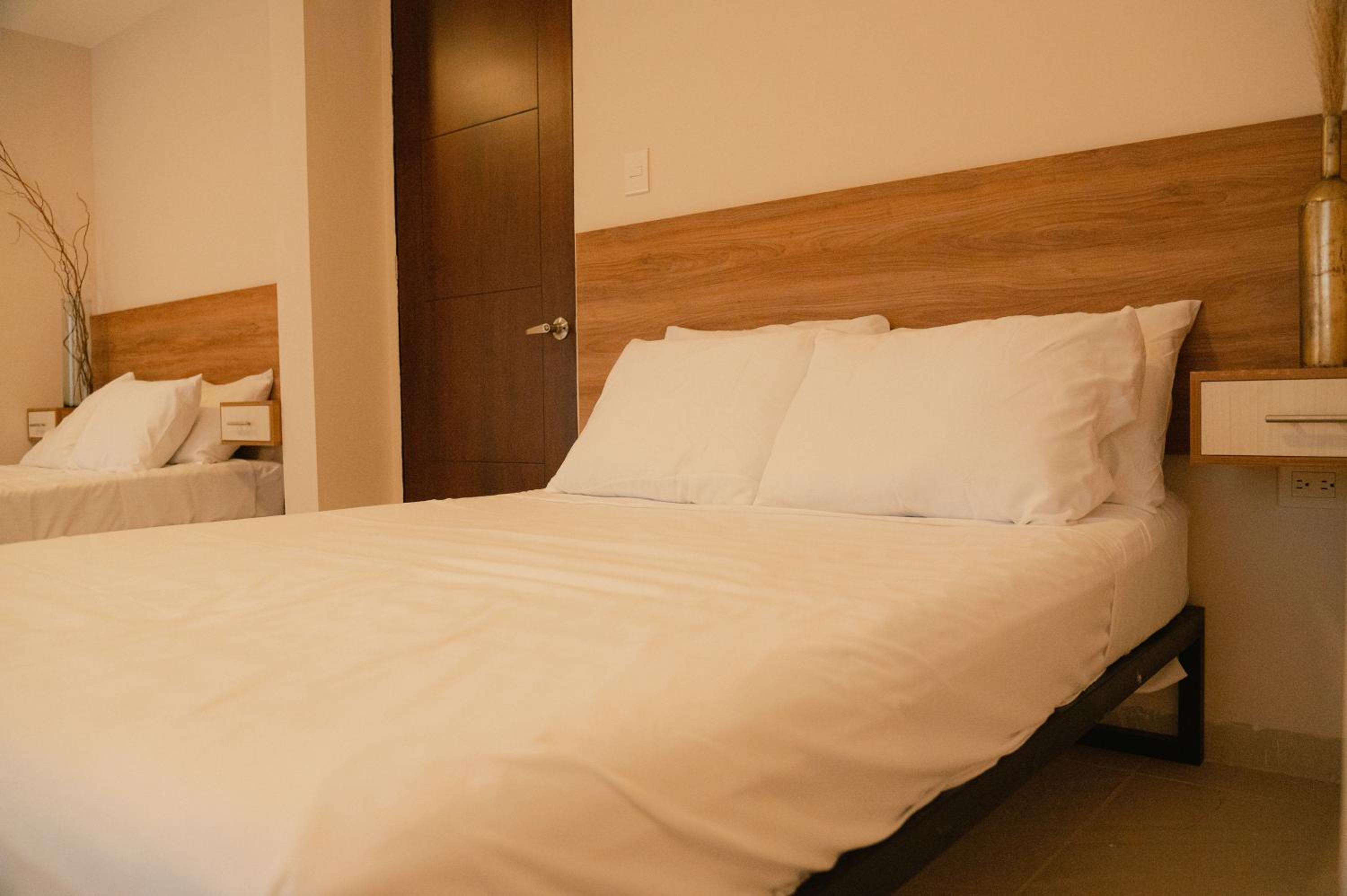 Twin Room with City View - Photo 45