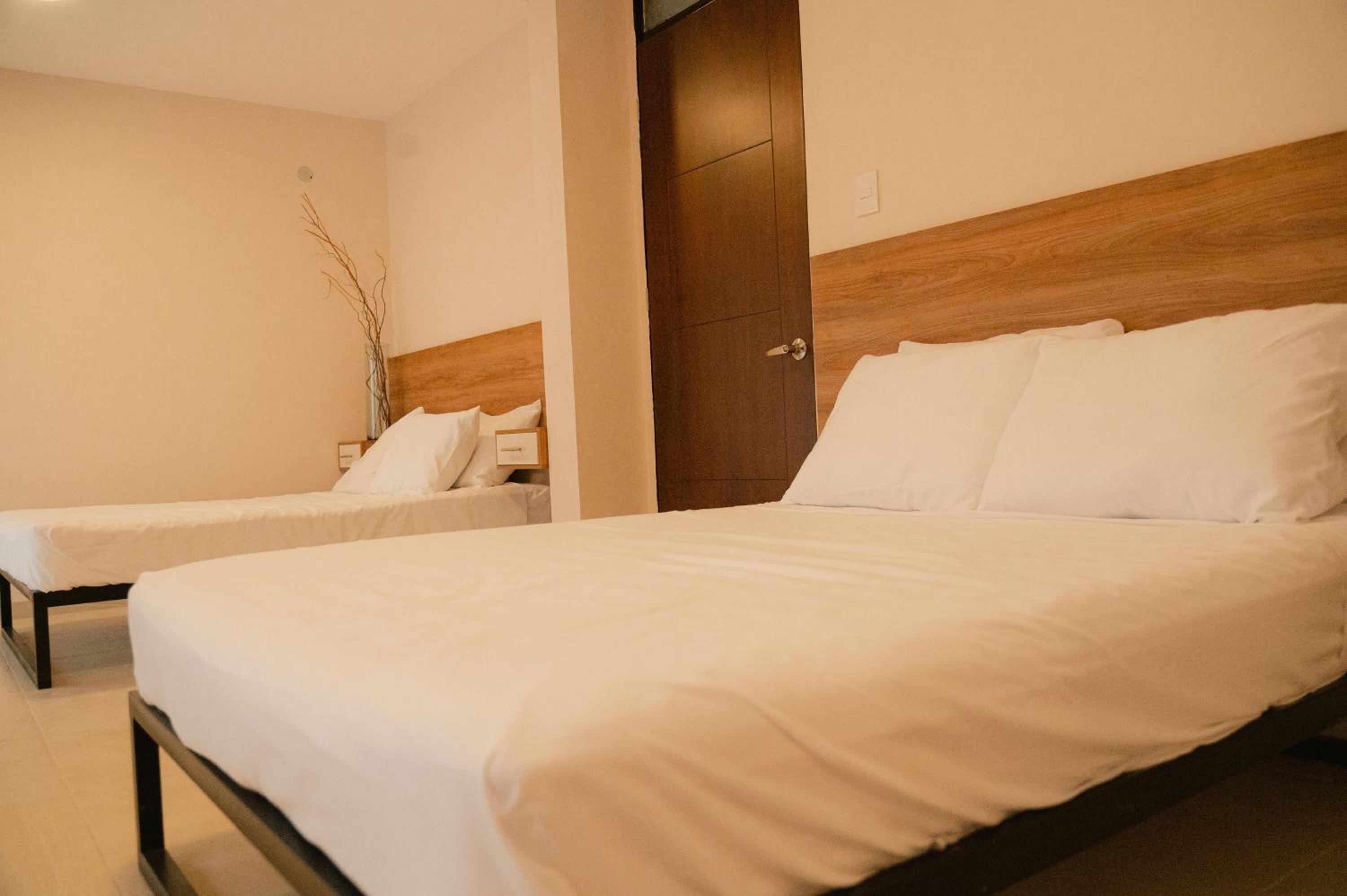 Twin Room with City View - Photo 24