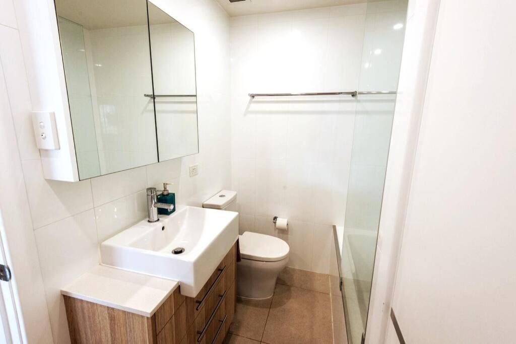 Two-Bedroom Apartment - Photo 22