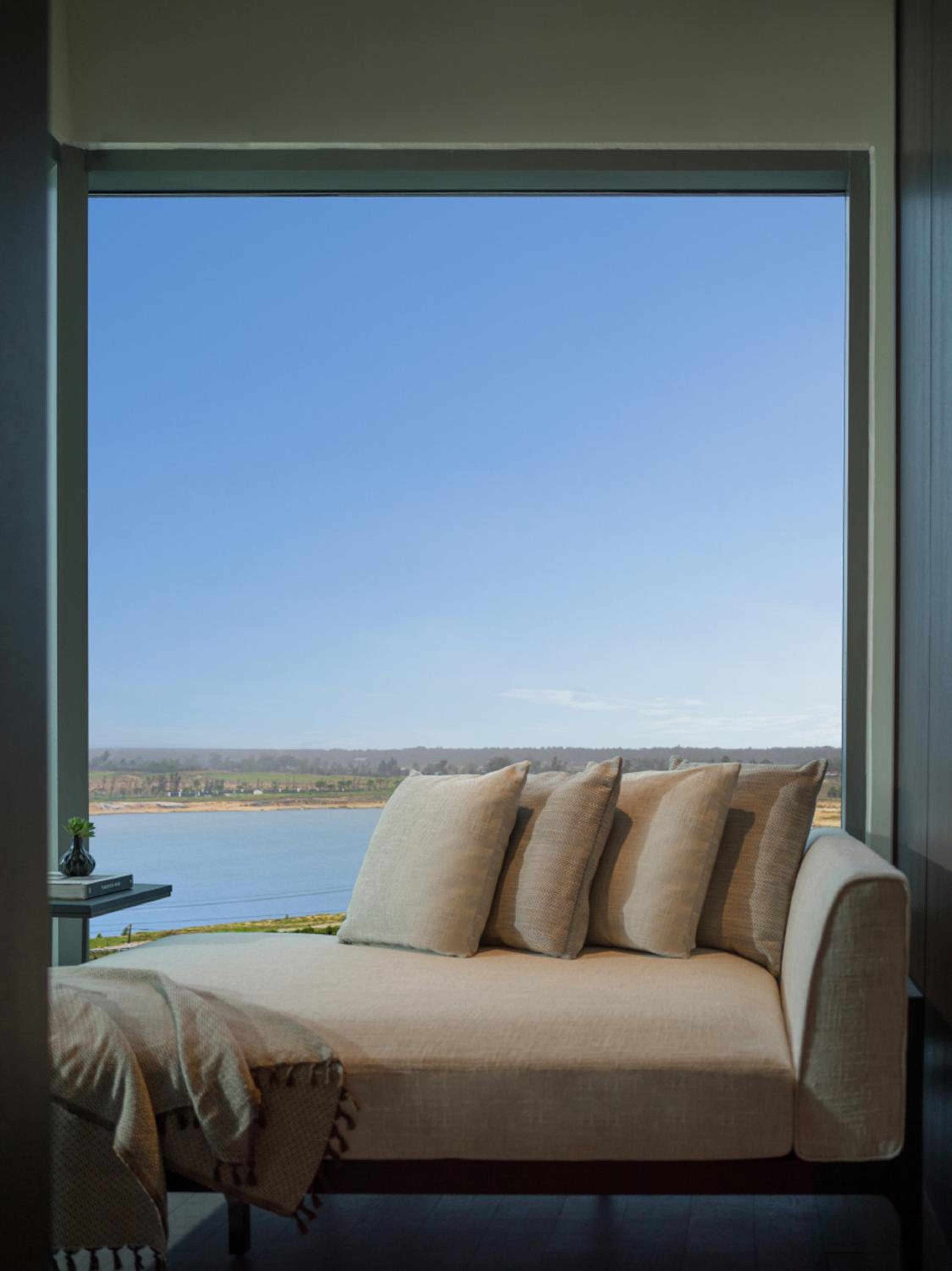 Deluxe Double Room with Sea View photo 2