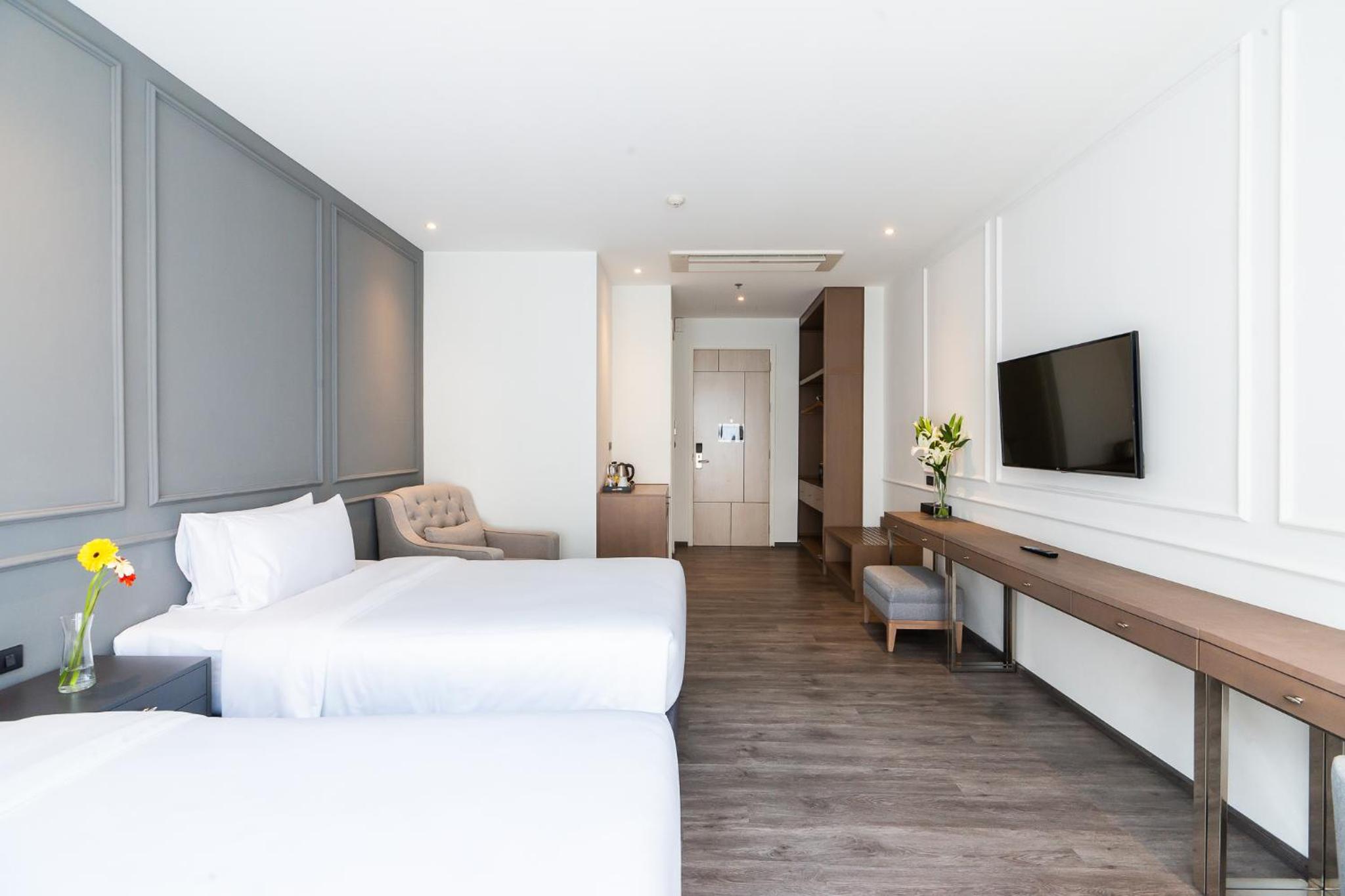 Deluxe Twin Room - Photo 11