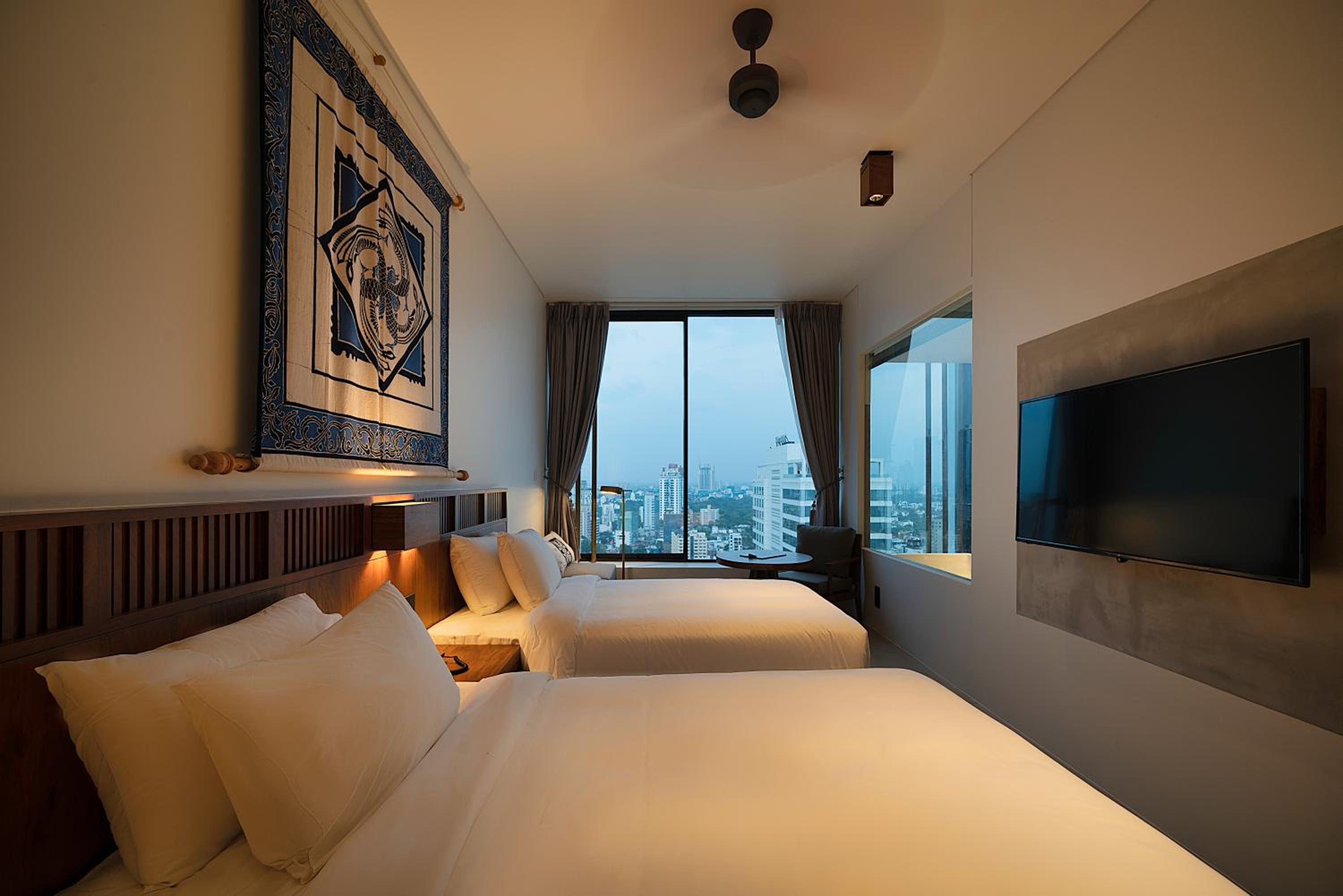 Deluxe Twin City View Room - Photo 1