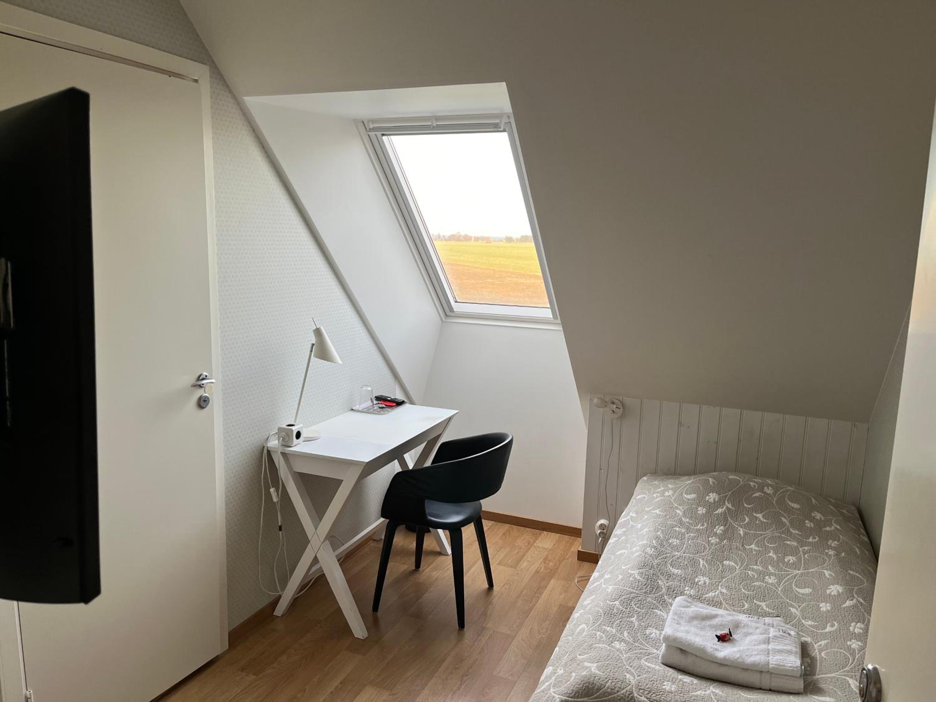 Single Room with Private Bathroom
