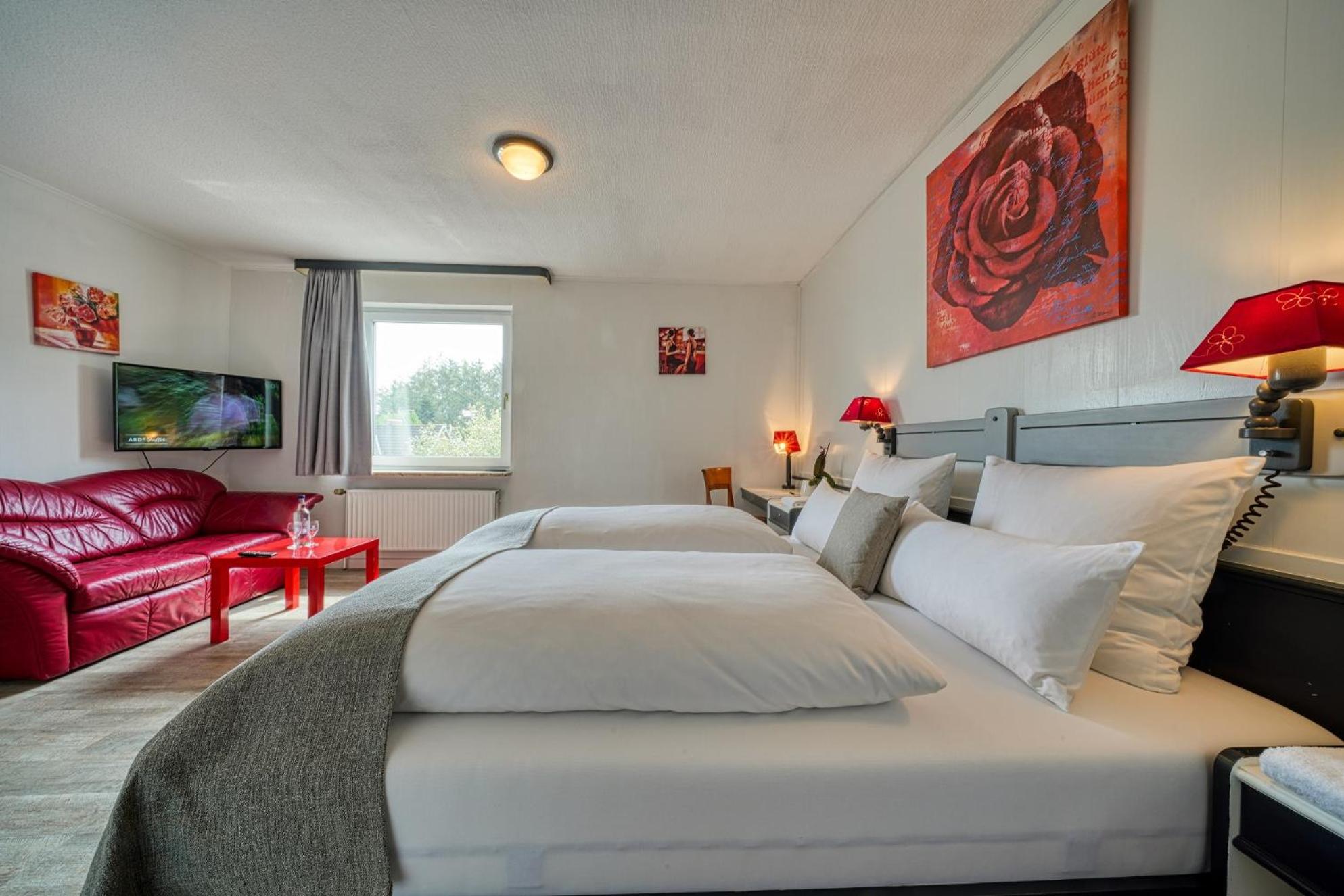 Double Room with Lake View photo 3