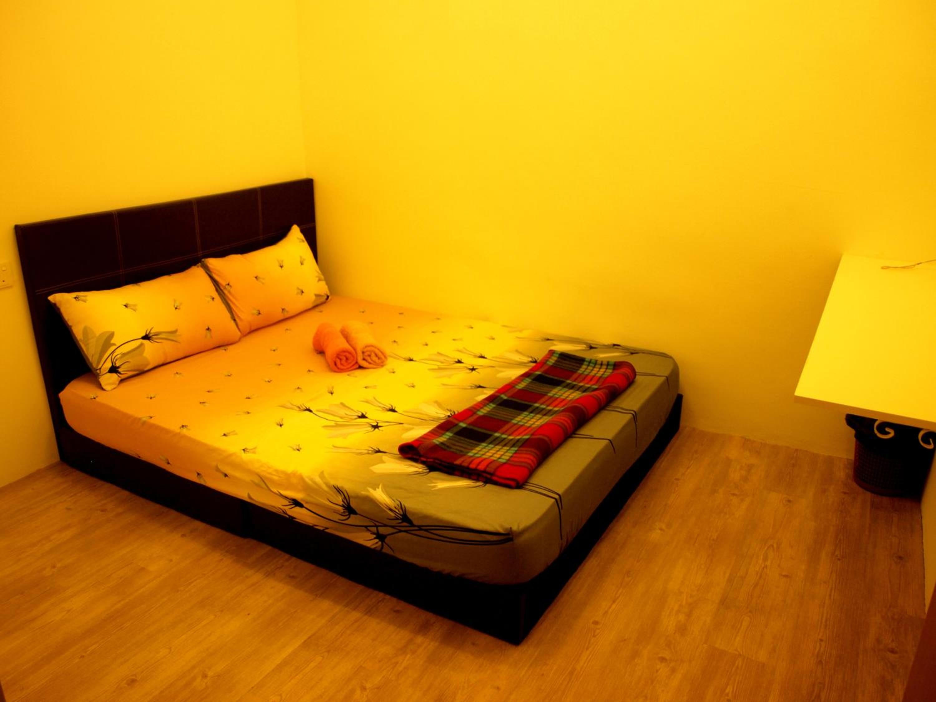 Double Room with Shared Bathroom photo 2