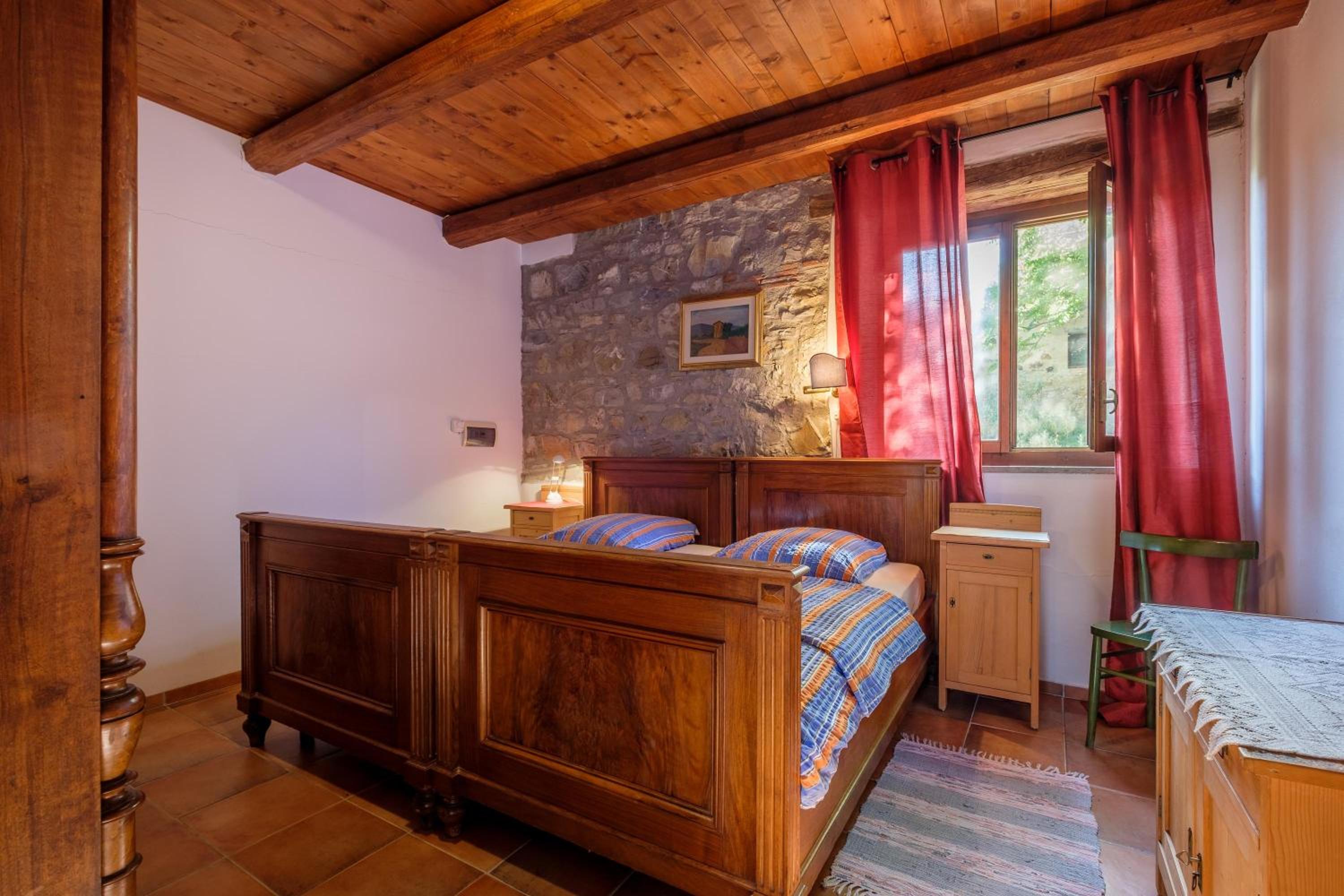 Two-Bedroom Deluxe Apartment with Garden View