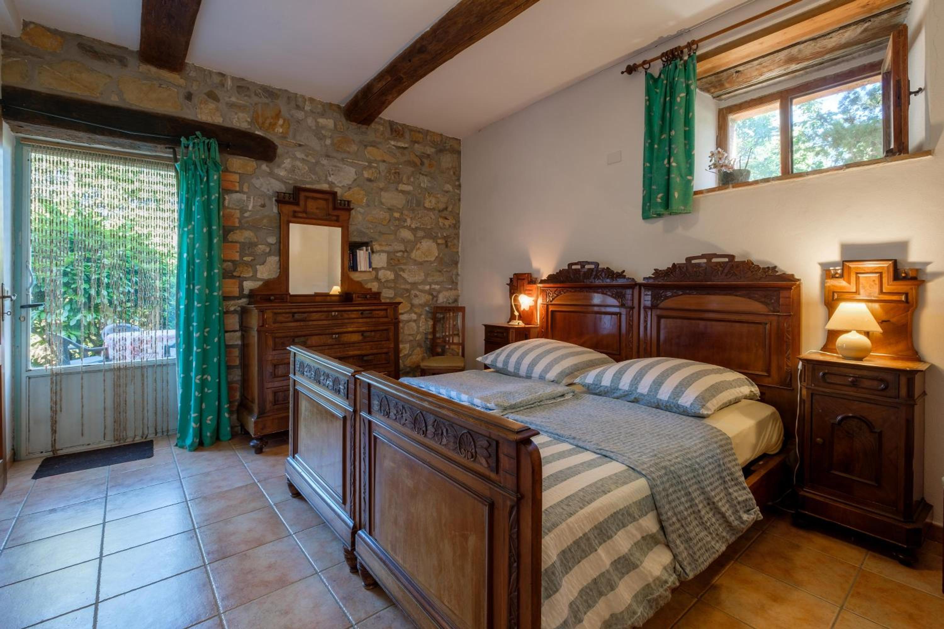 One-Bedroom Apartment with Garden View photo 1