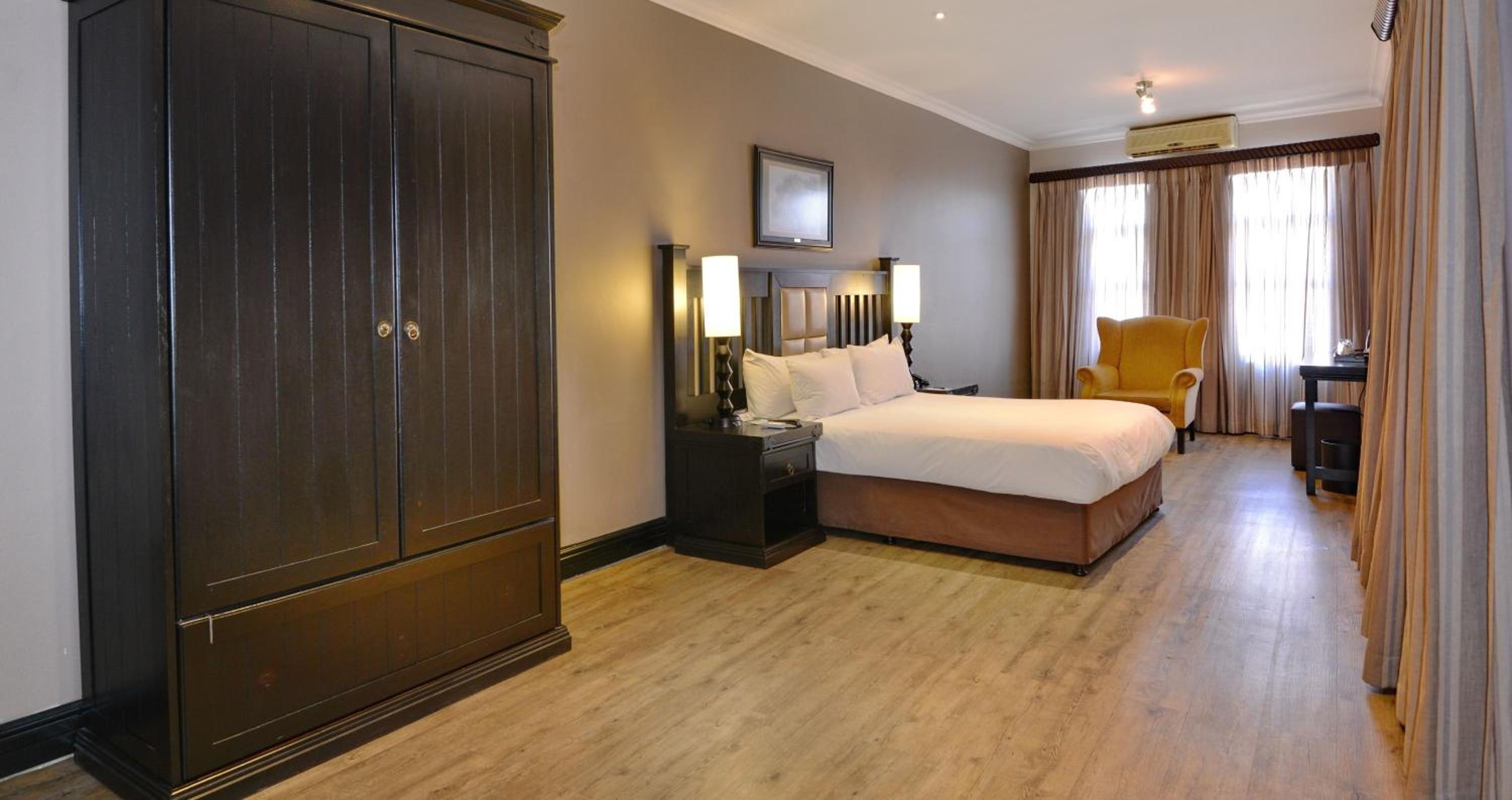Standard Double Room - Photo 2