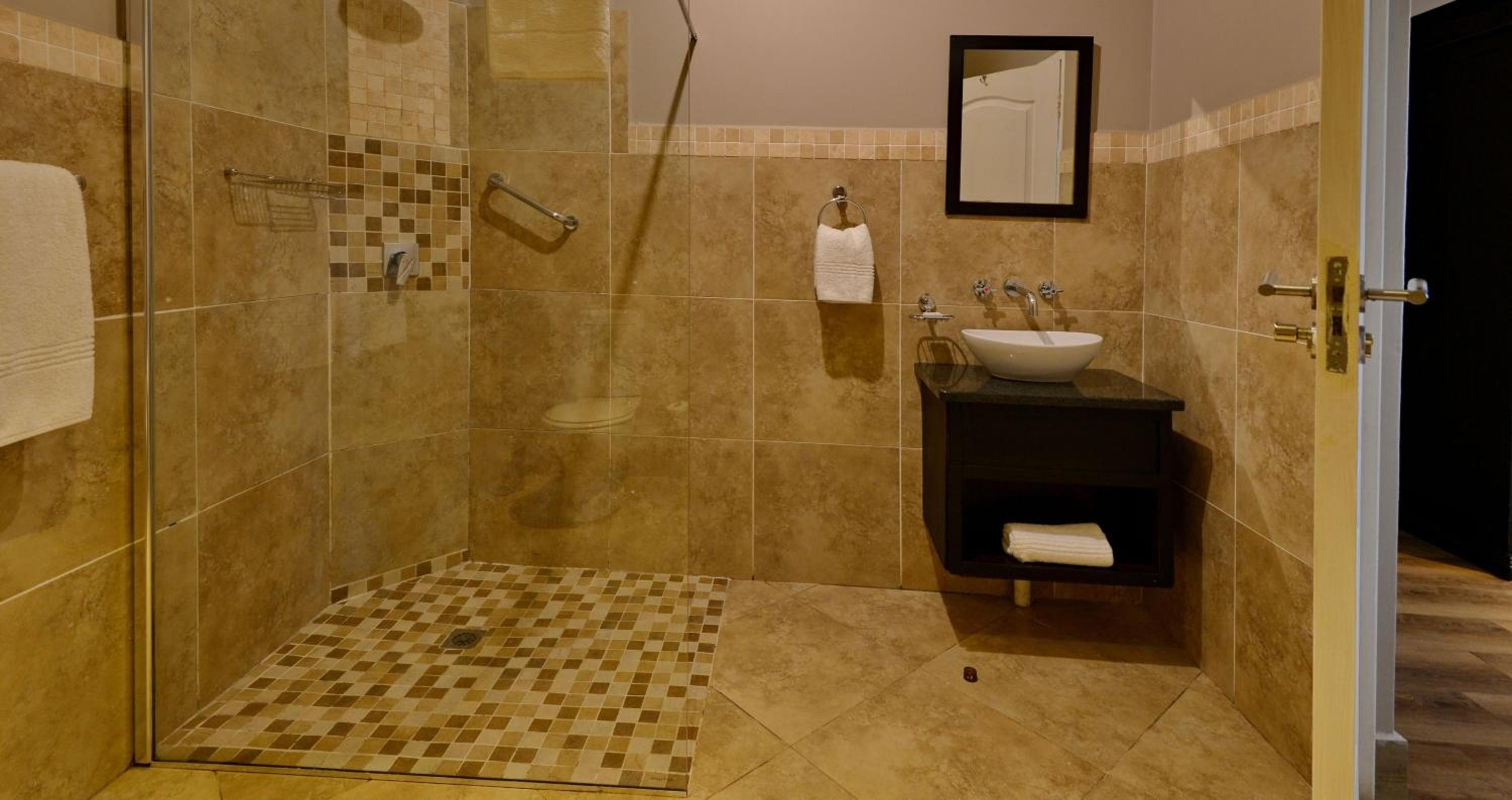 Deluxe Room - Photo 3