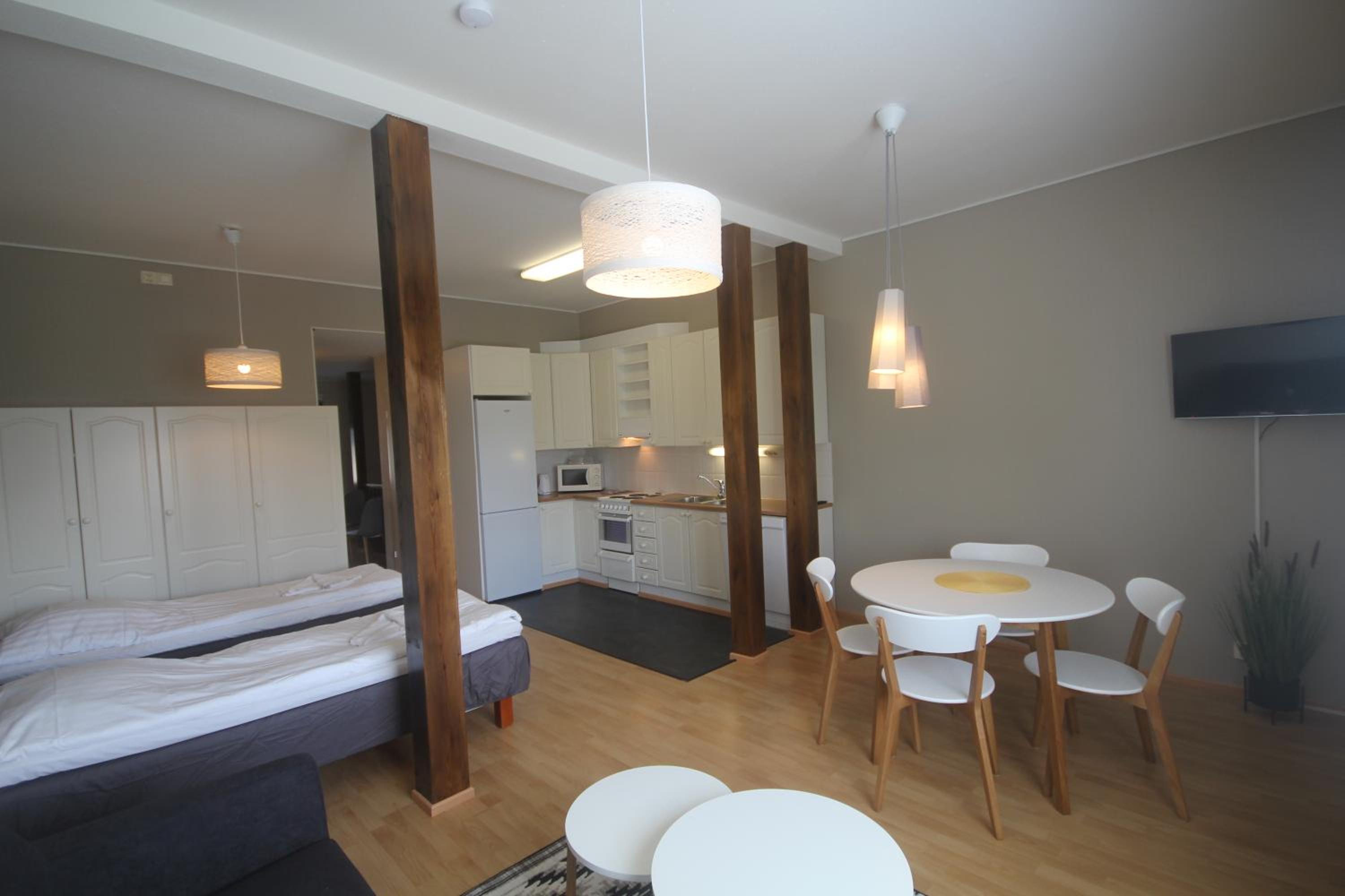 One-Bedroom Apartment - Photo 4