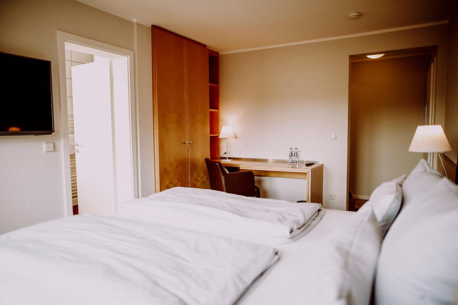 Double Room - Photo 6