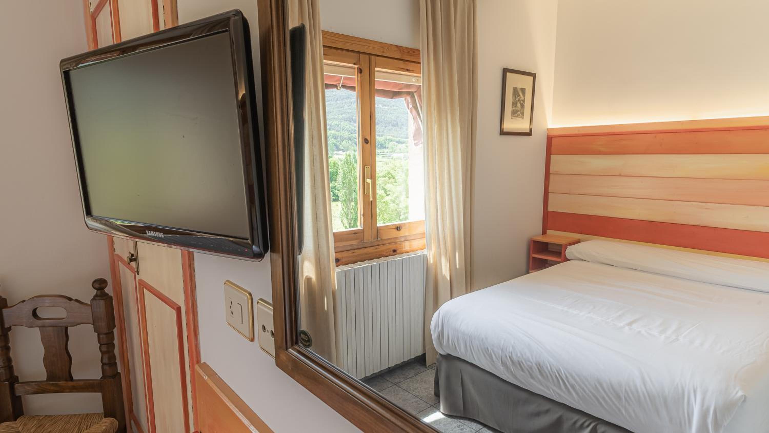 Double Room - Photo 11