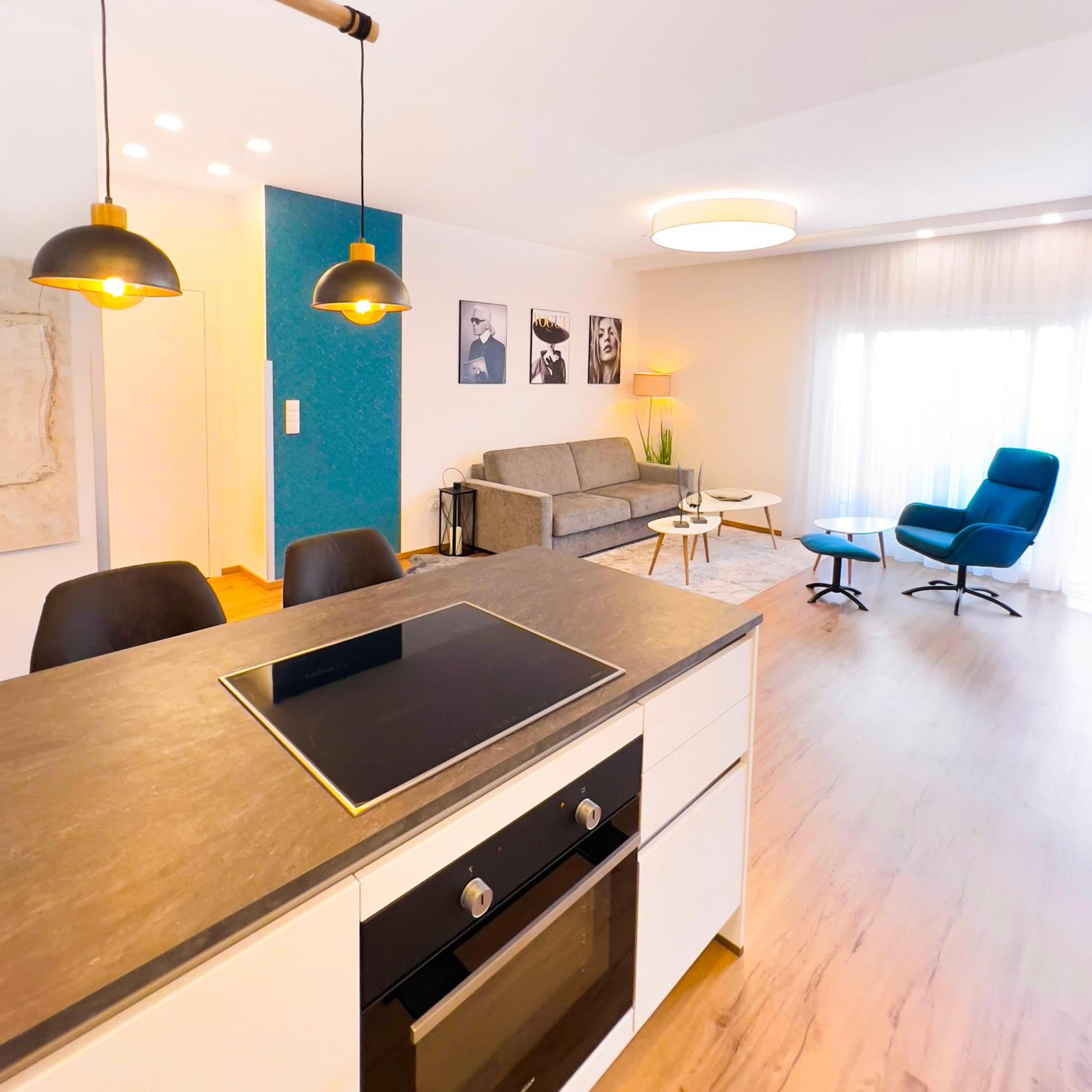 Apartment with Balcony photo 1