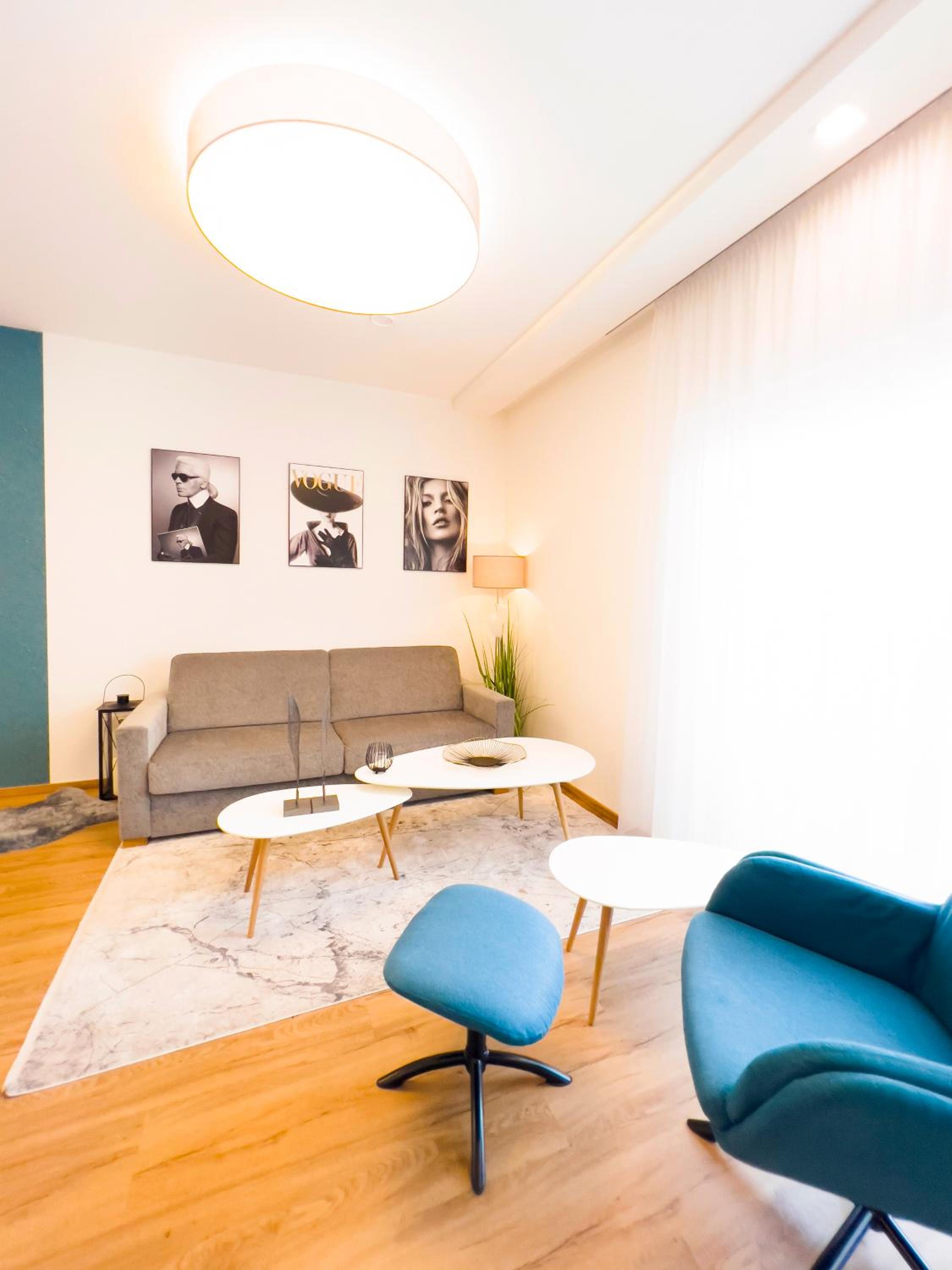 Apartment with Balcony photo 3