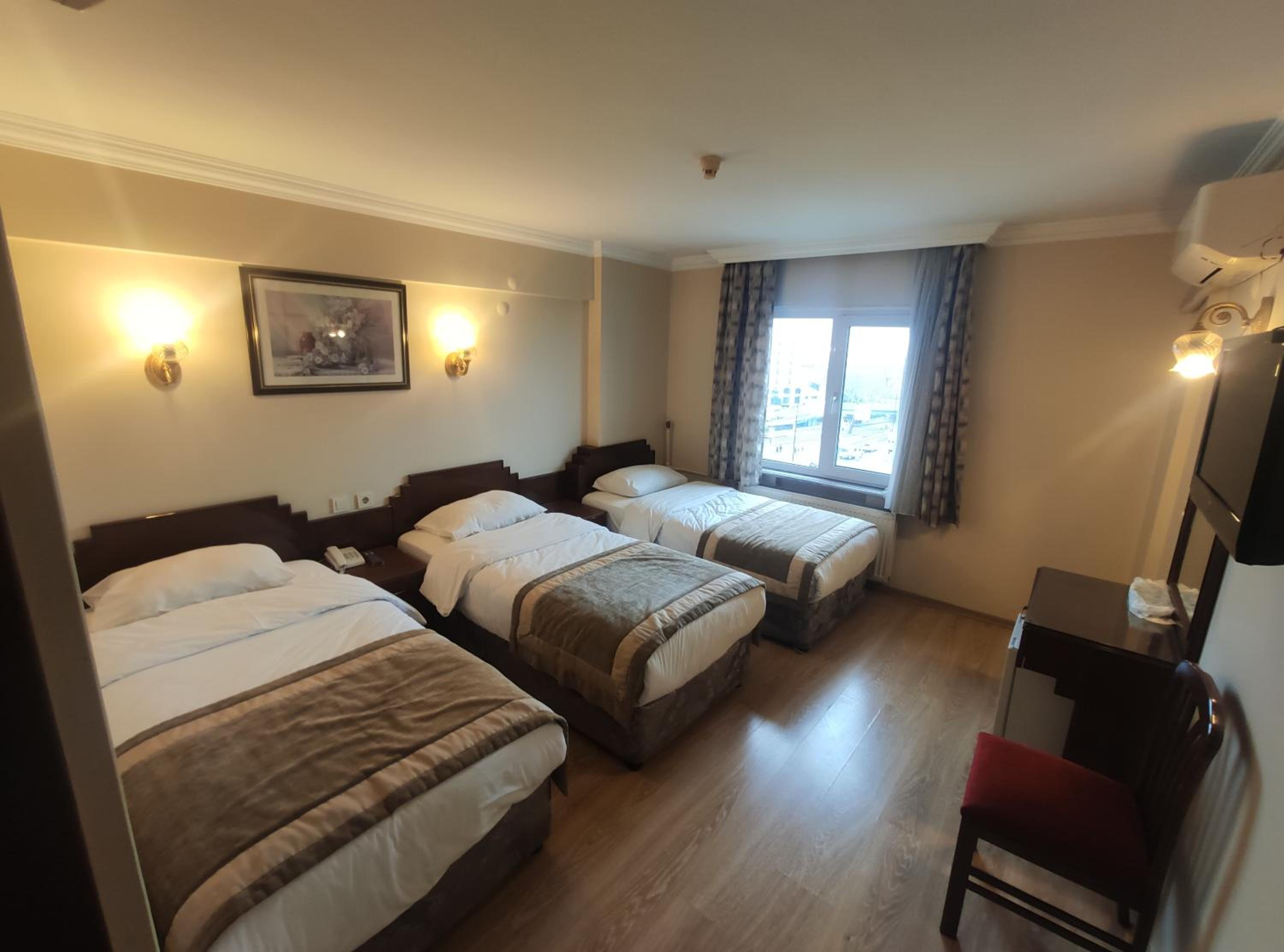Standard Triple Room photo 3