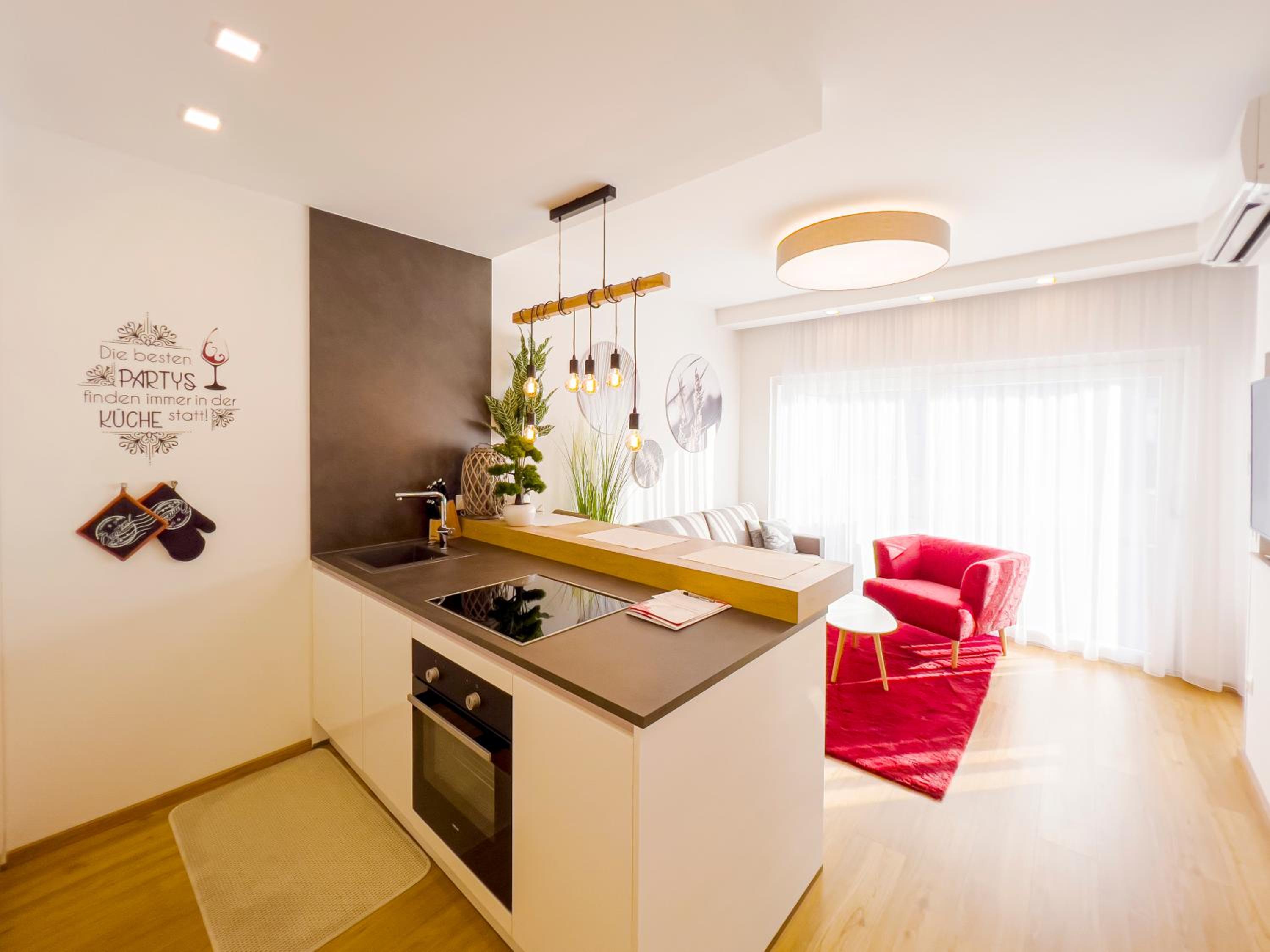 Apartment photo 2
