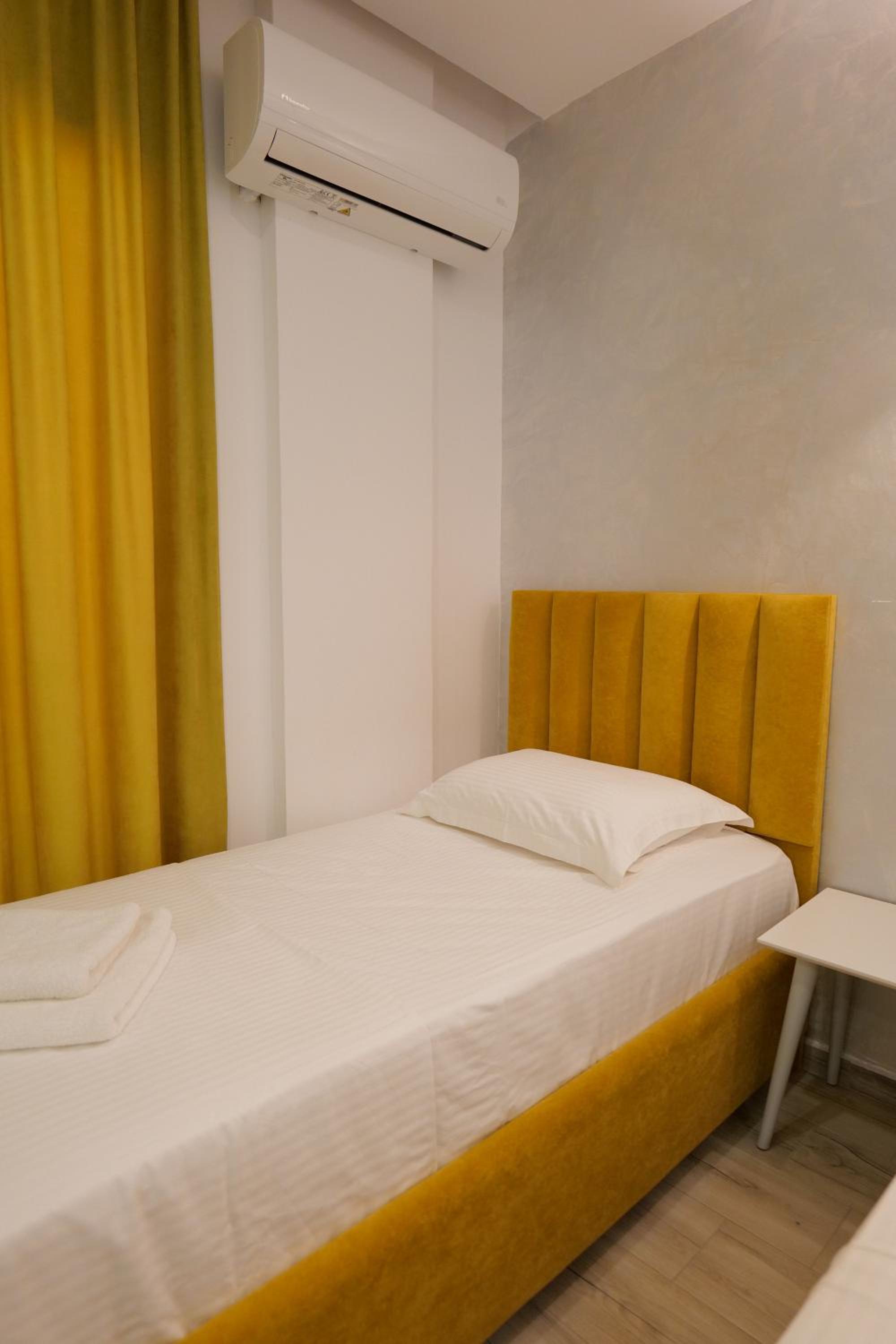 Triple Room with Balcony photo 3
