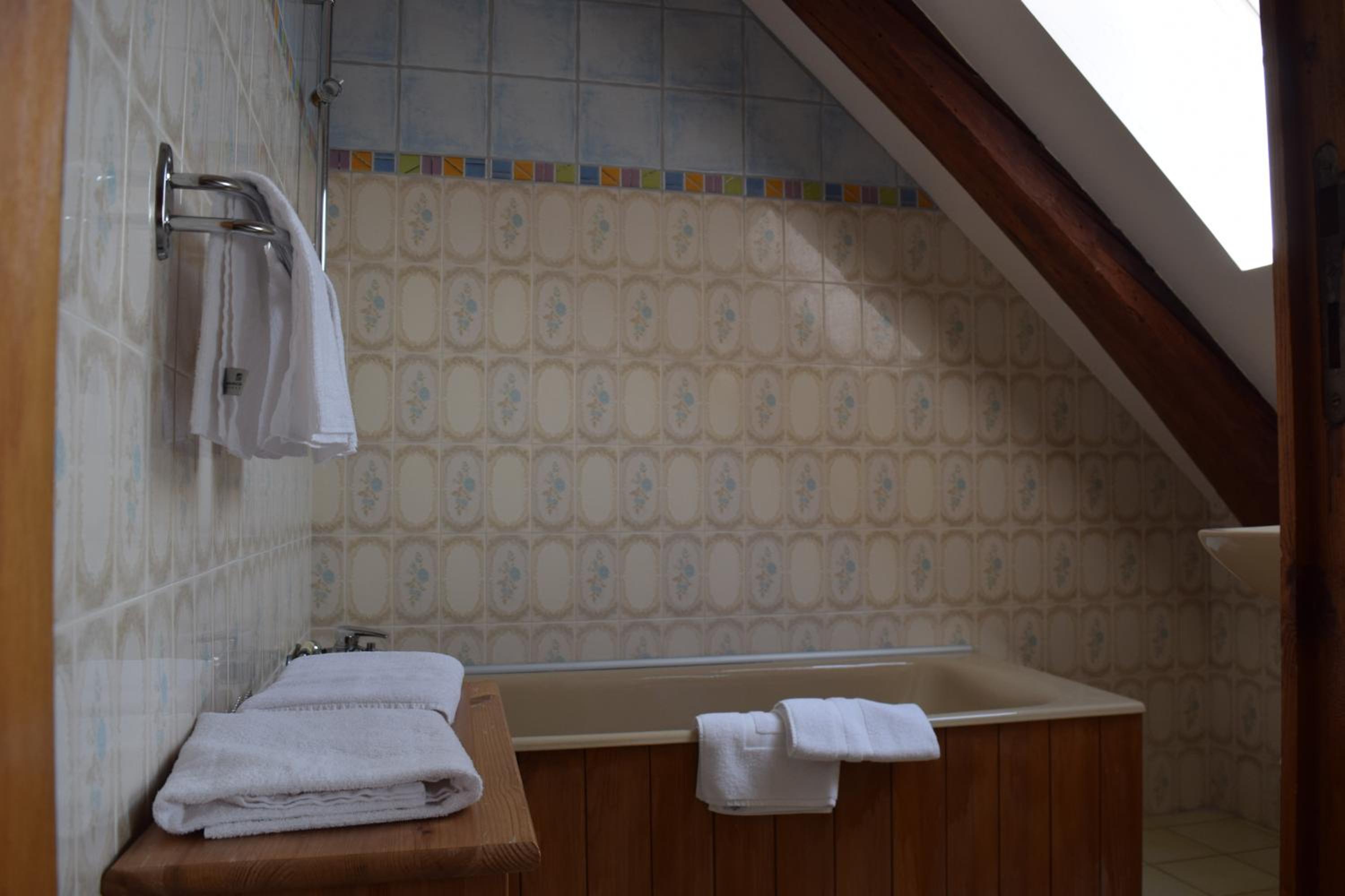 Small Double Room - Photo 9