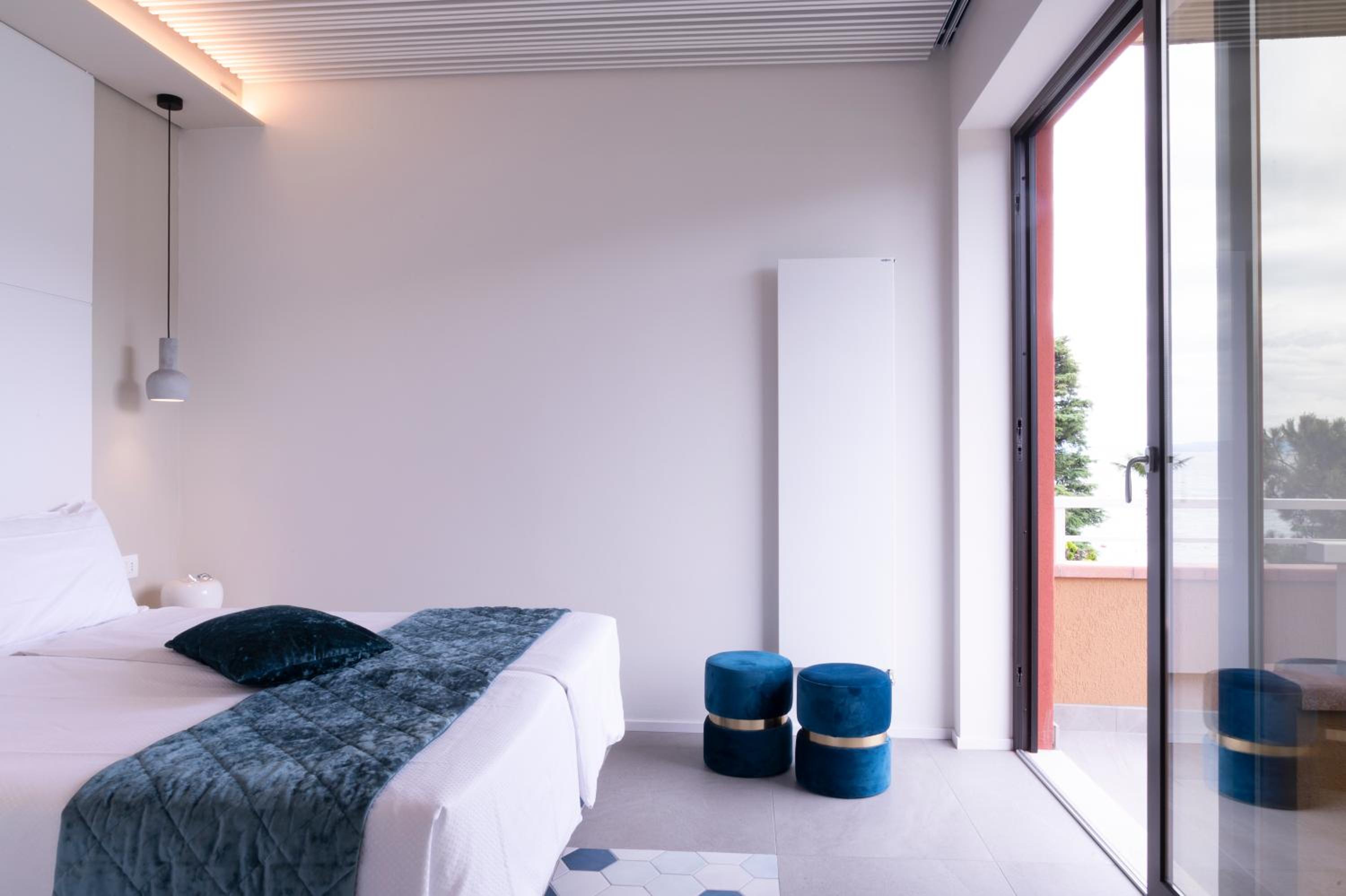 Two-Bedroom Suite - Photo 3