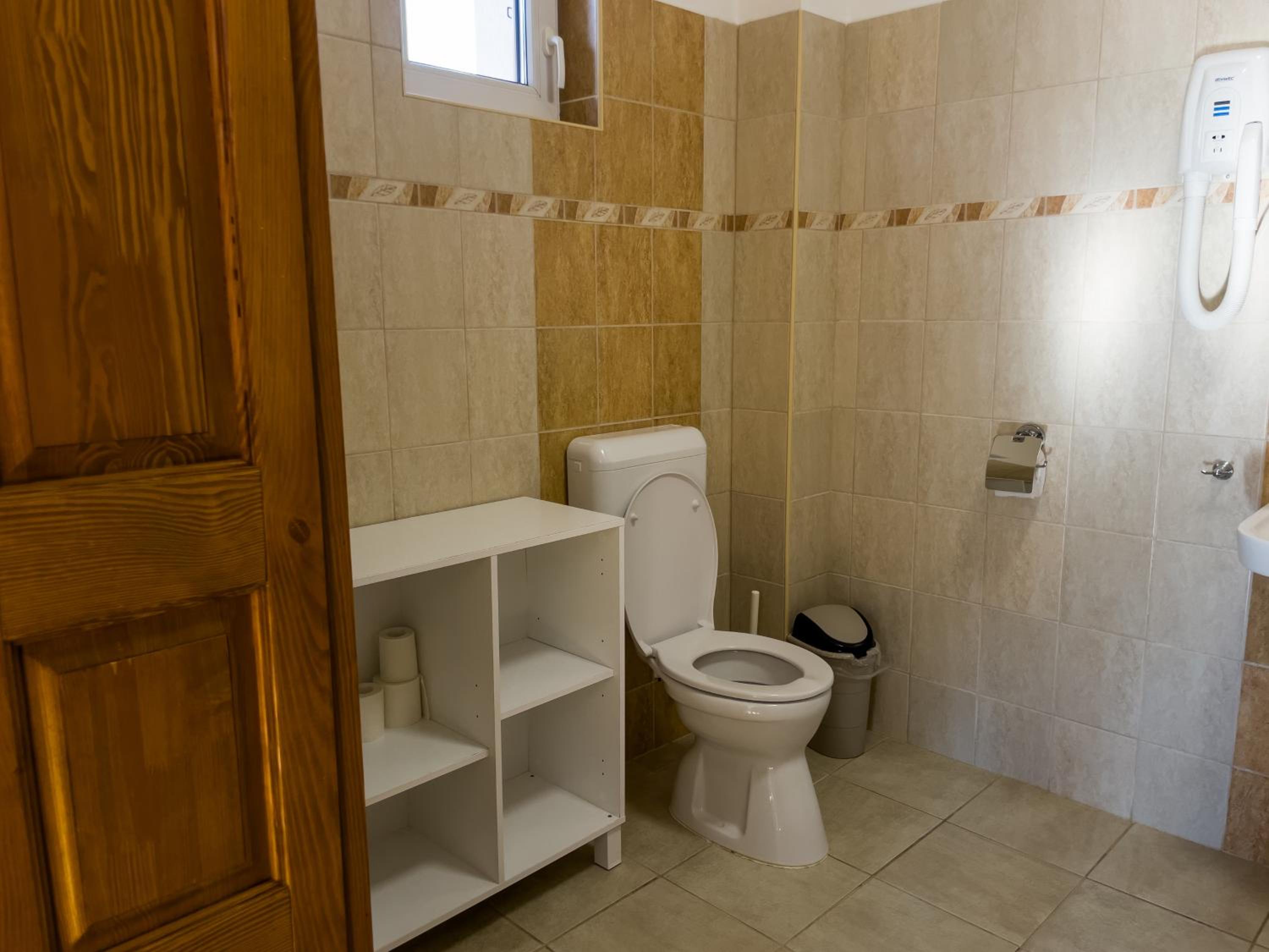 Double Room with Extra Bed photo 2