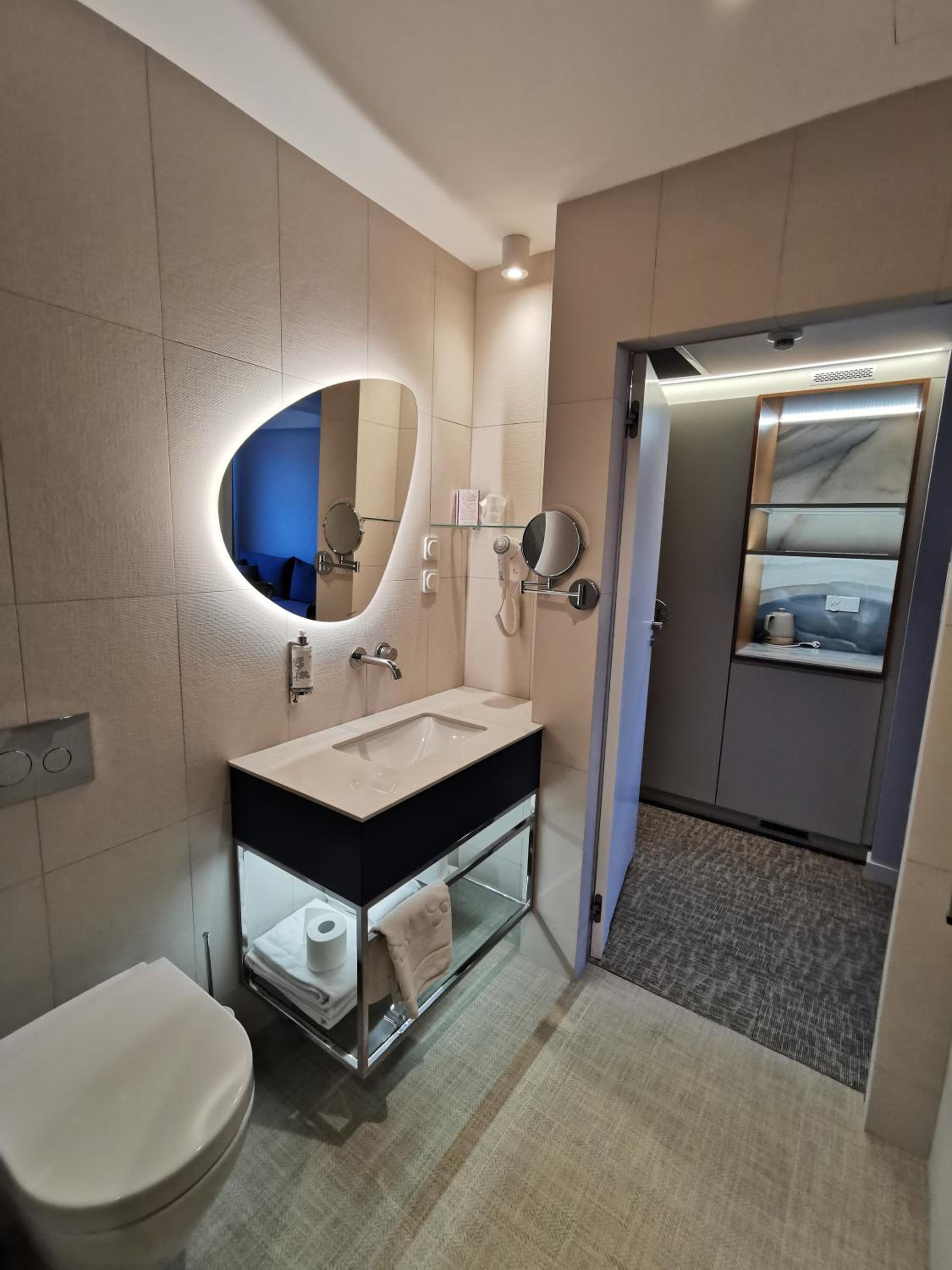 Deluxe Double Room with Balcony and Sea View photo 2