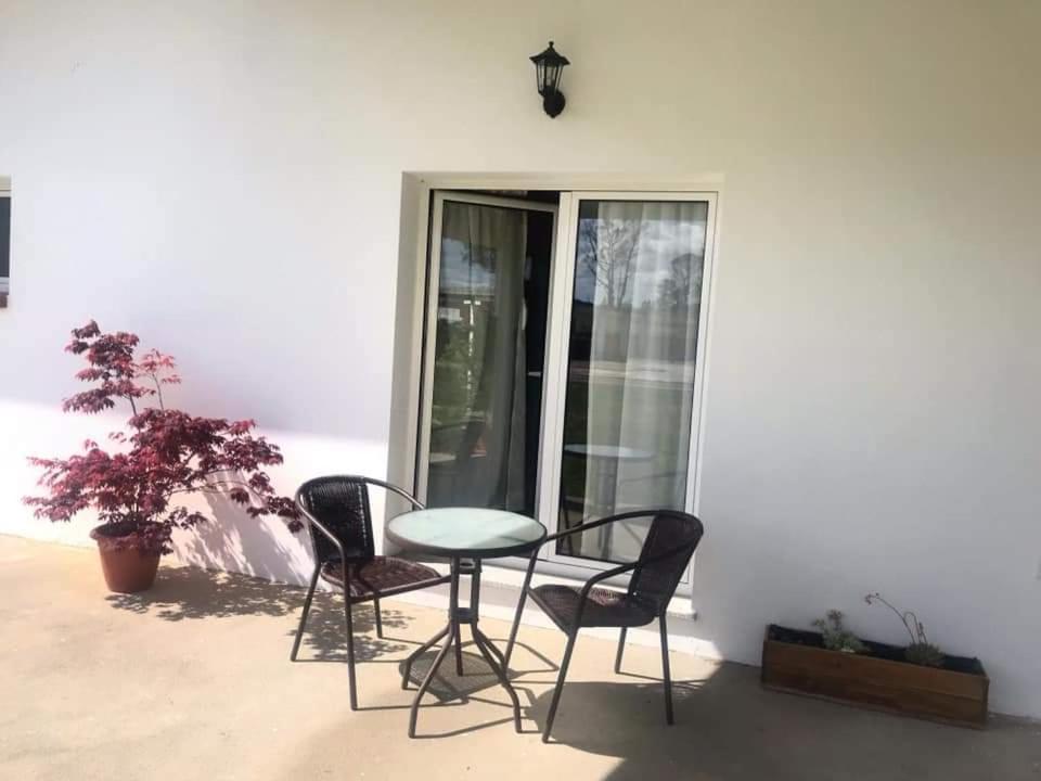 Double Room - Photo 6