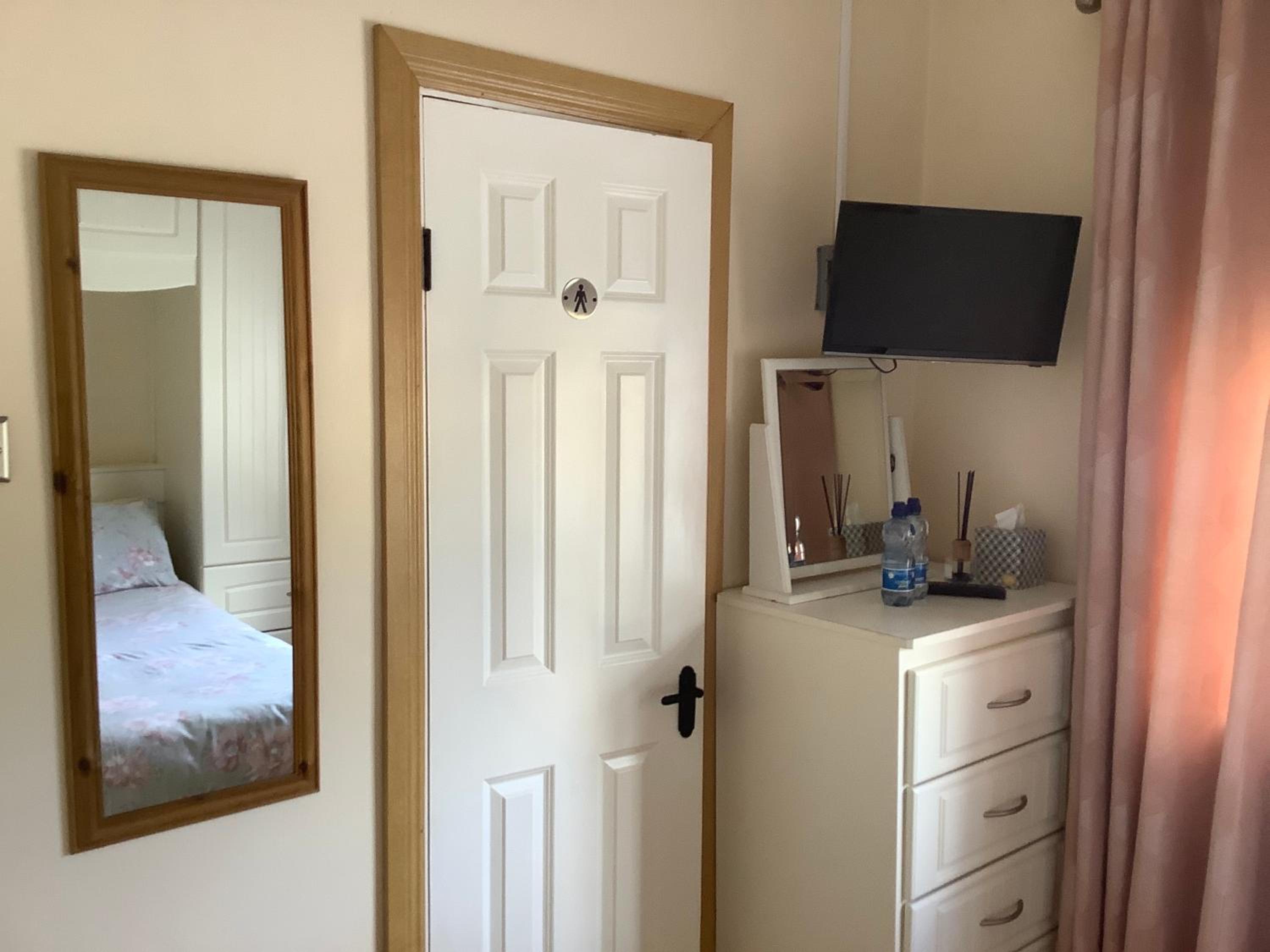 Deluxe Double Room photo 3