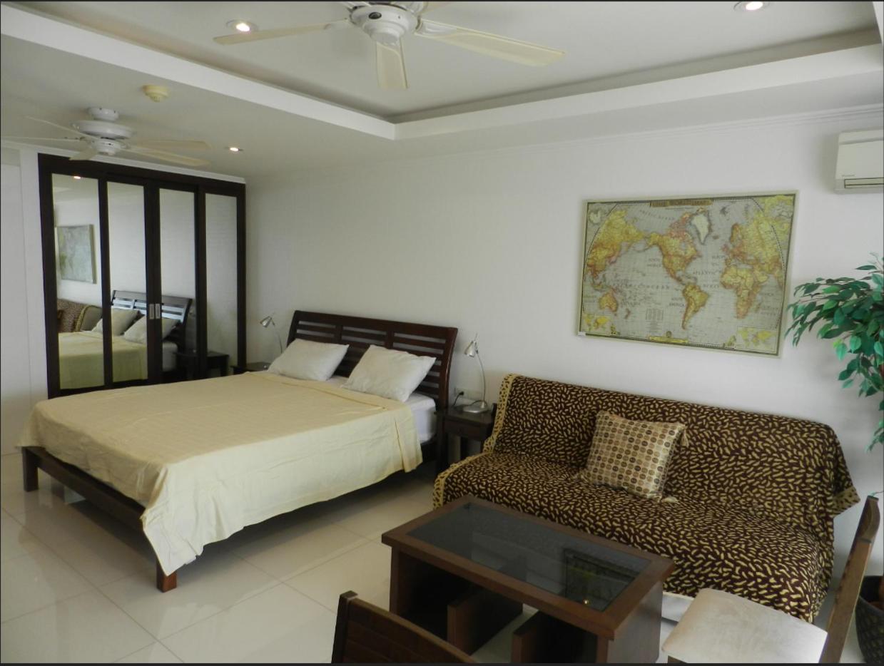 Studio Apartment with Sea View photo 1