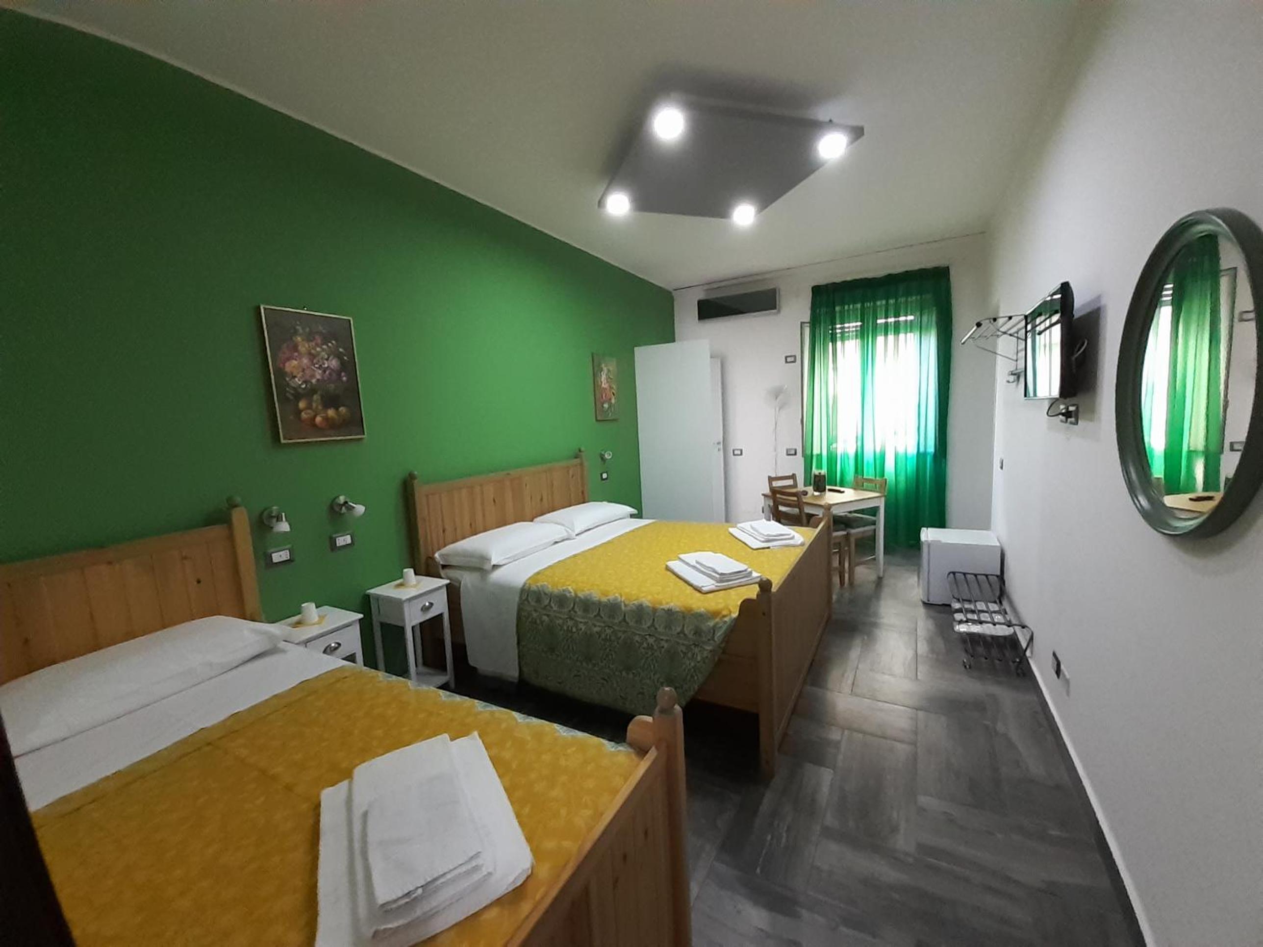 Triple Room