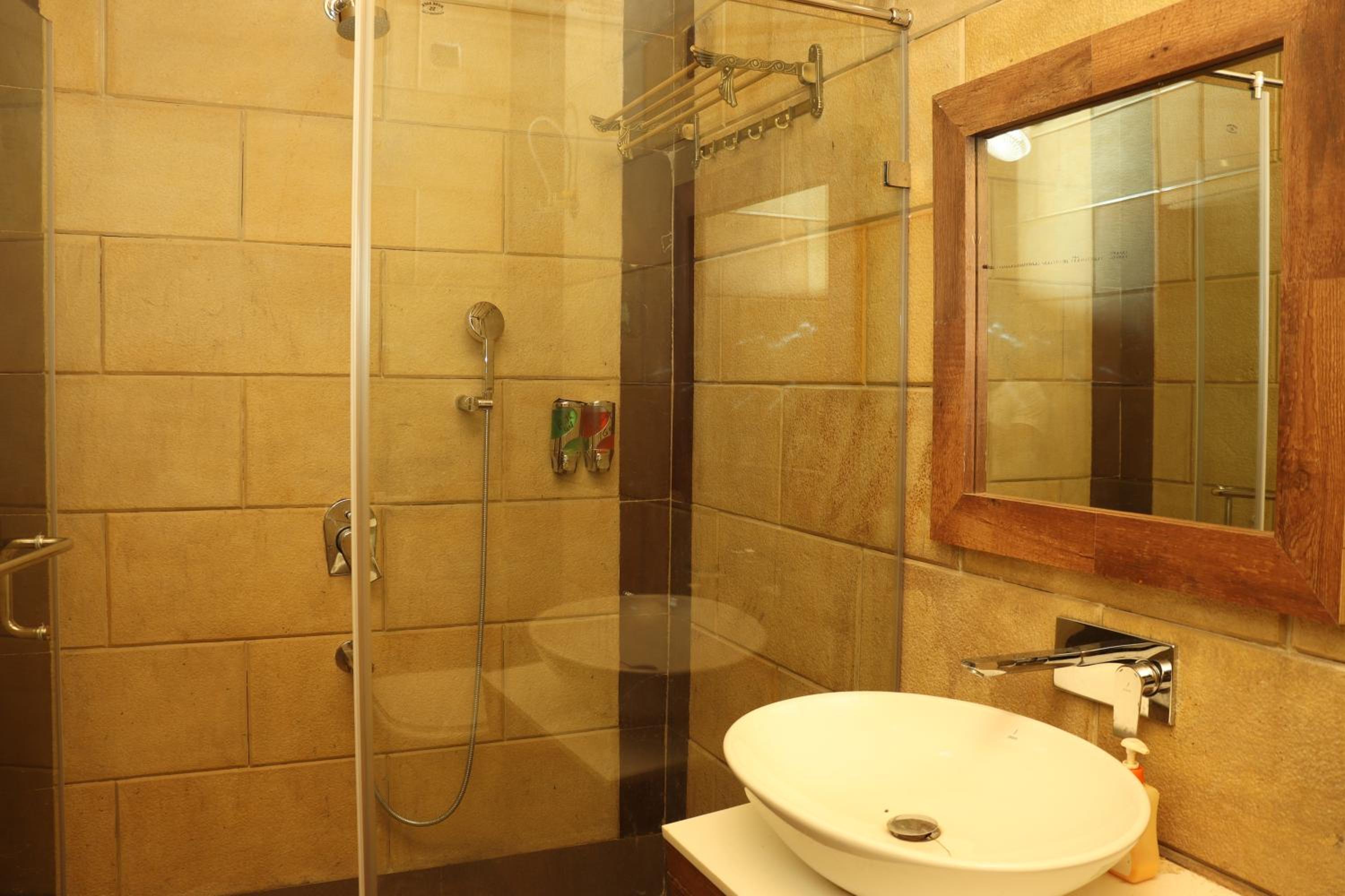 Deluxe Double Room photo 3