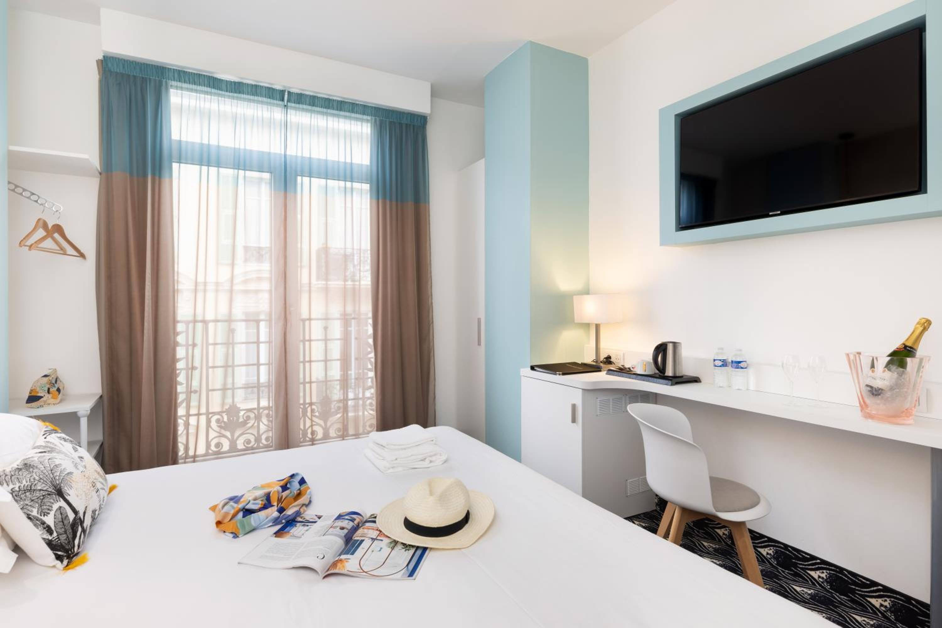 Relax in style in this cozy hotel retreat!