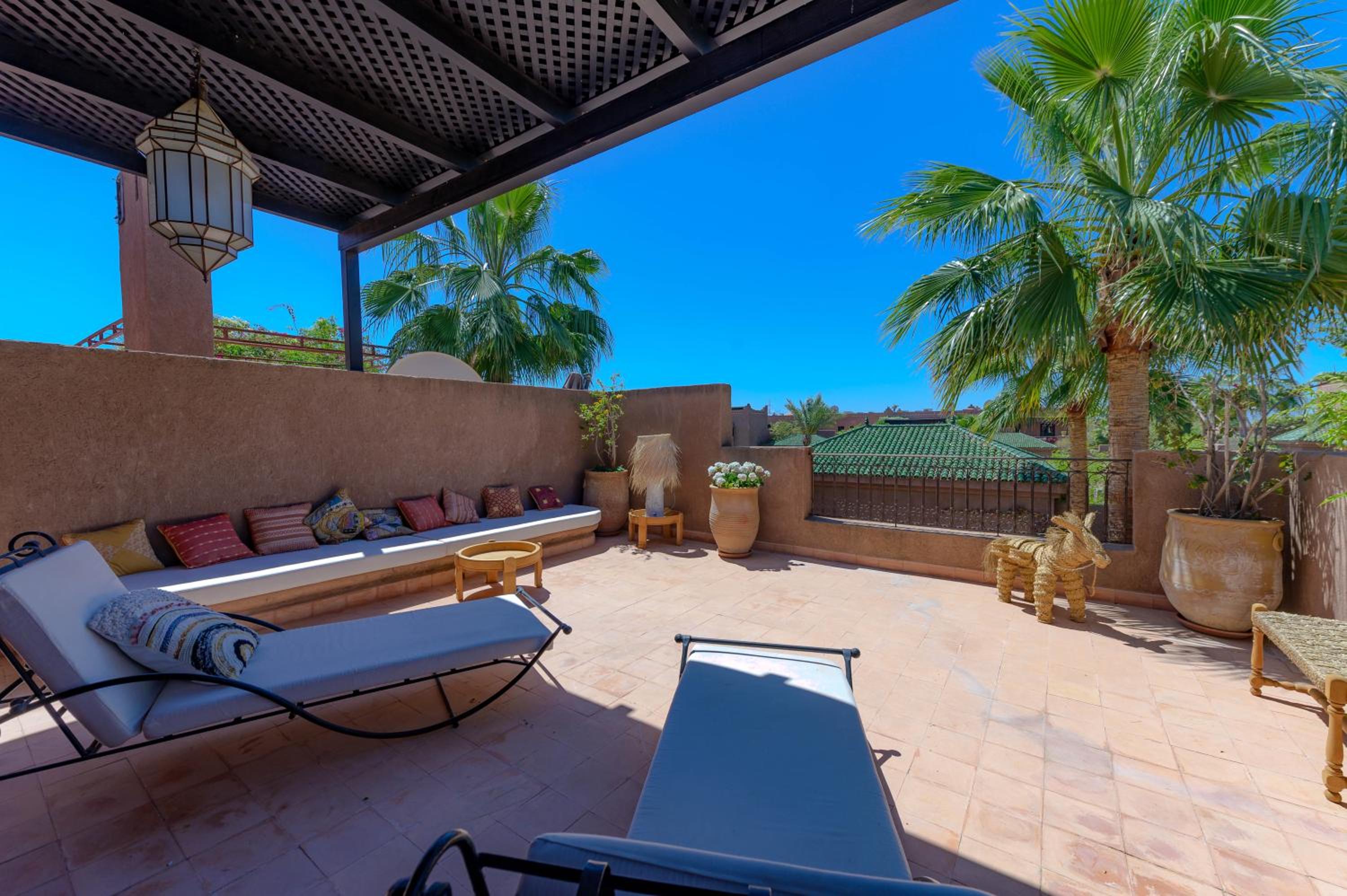 Three-Bedroom Villa - Photo 10