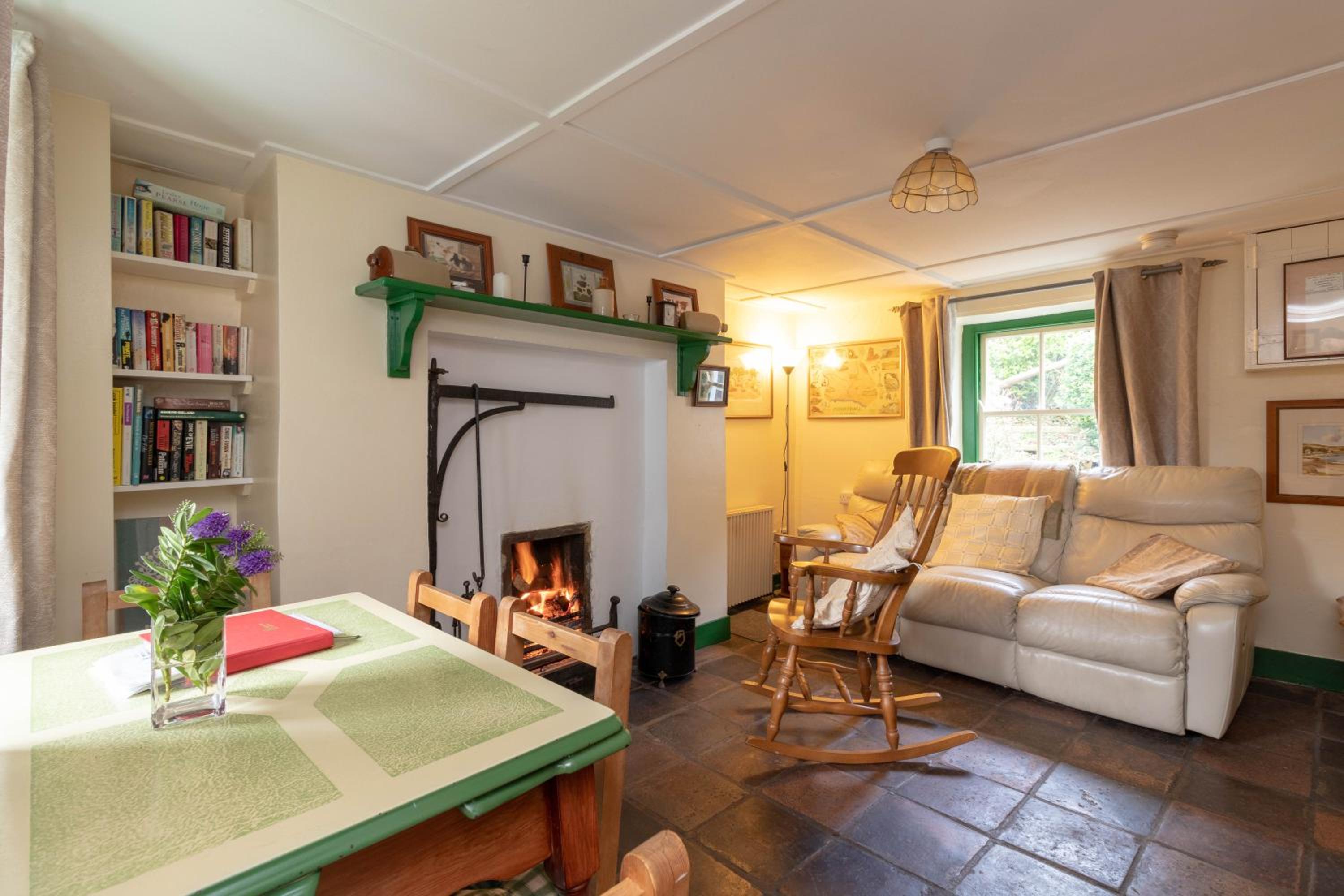 Three-Bedroom House photo 1