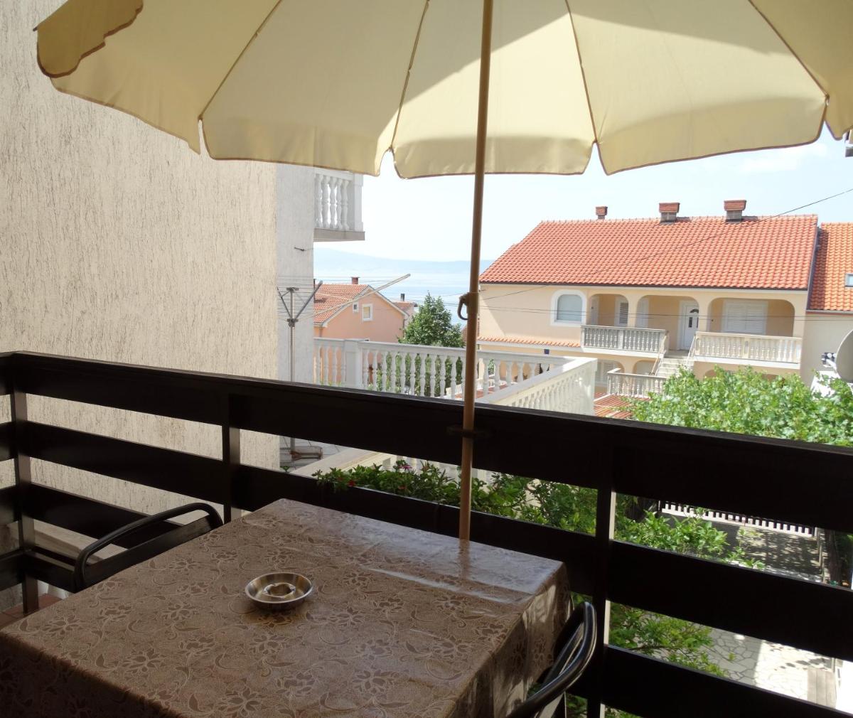 One Bedroom Apartment