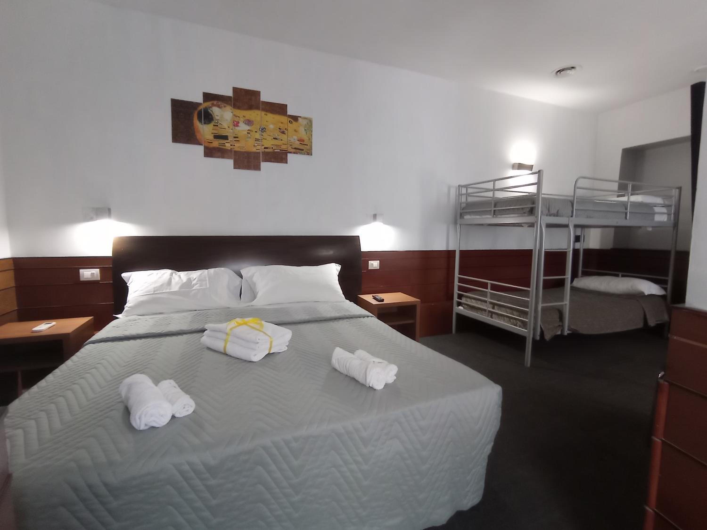 Quadruple Room photo 1