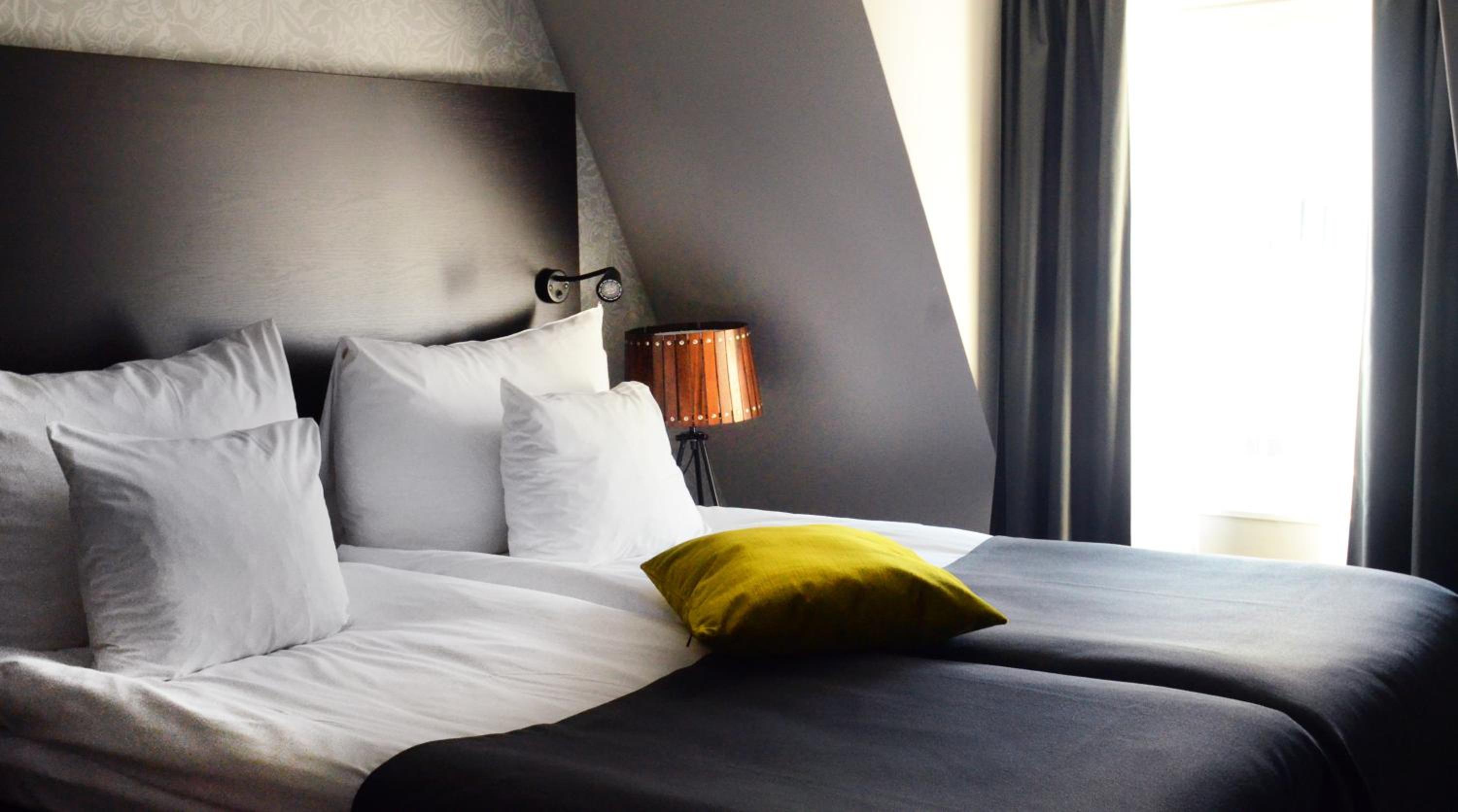 Standard Double or Twin Room - Photo 2