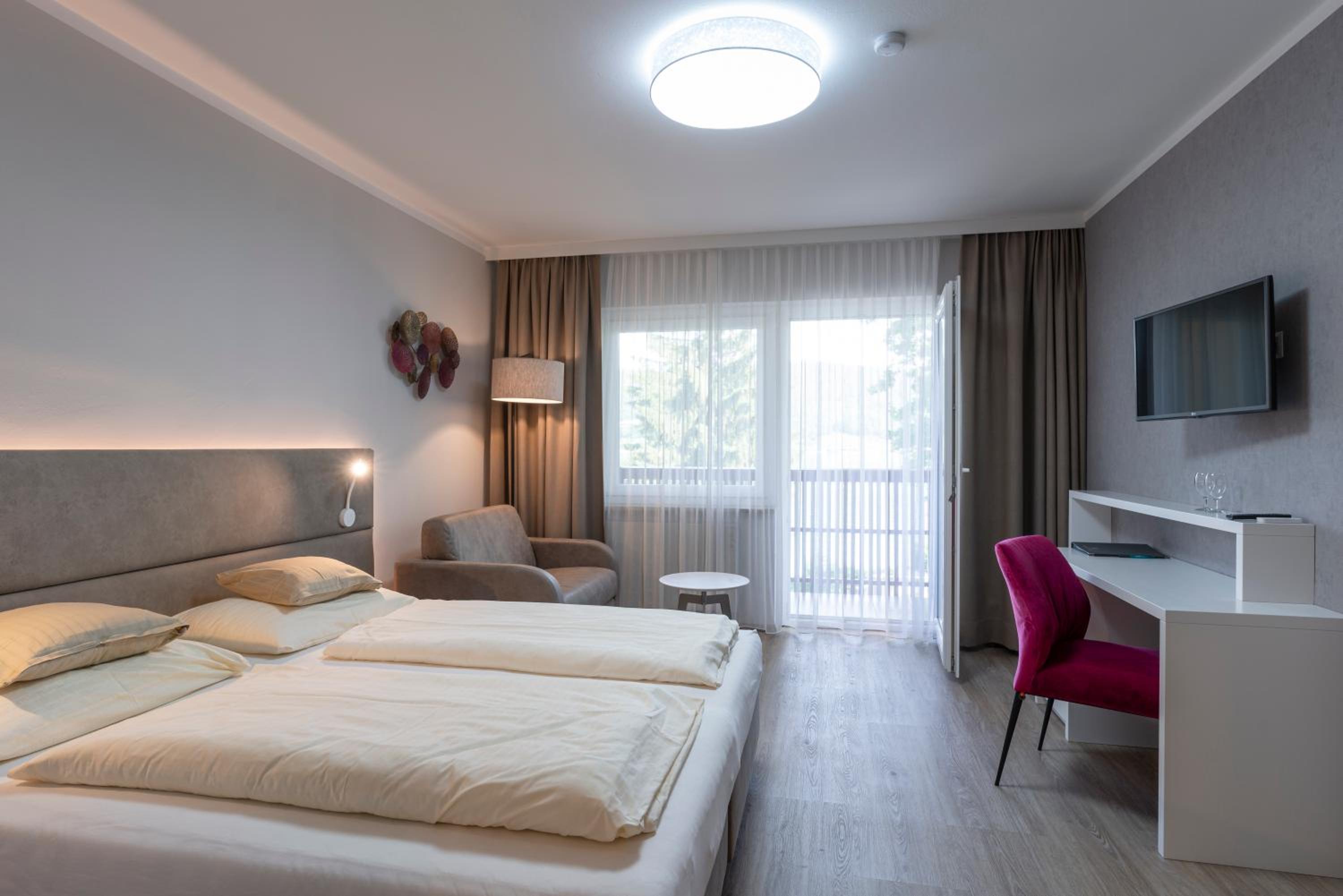Superior Double Room with Lake View photo 1