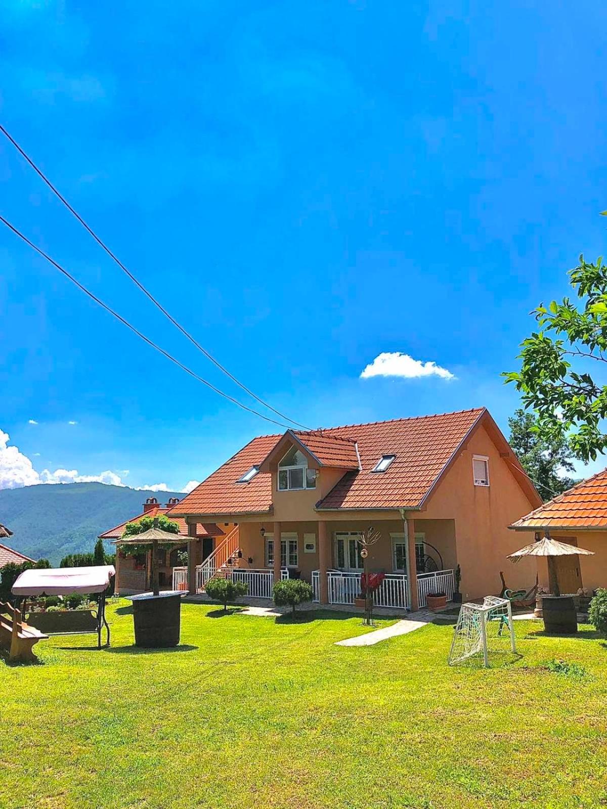 Superior Chalet photo 3