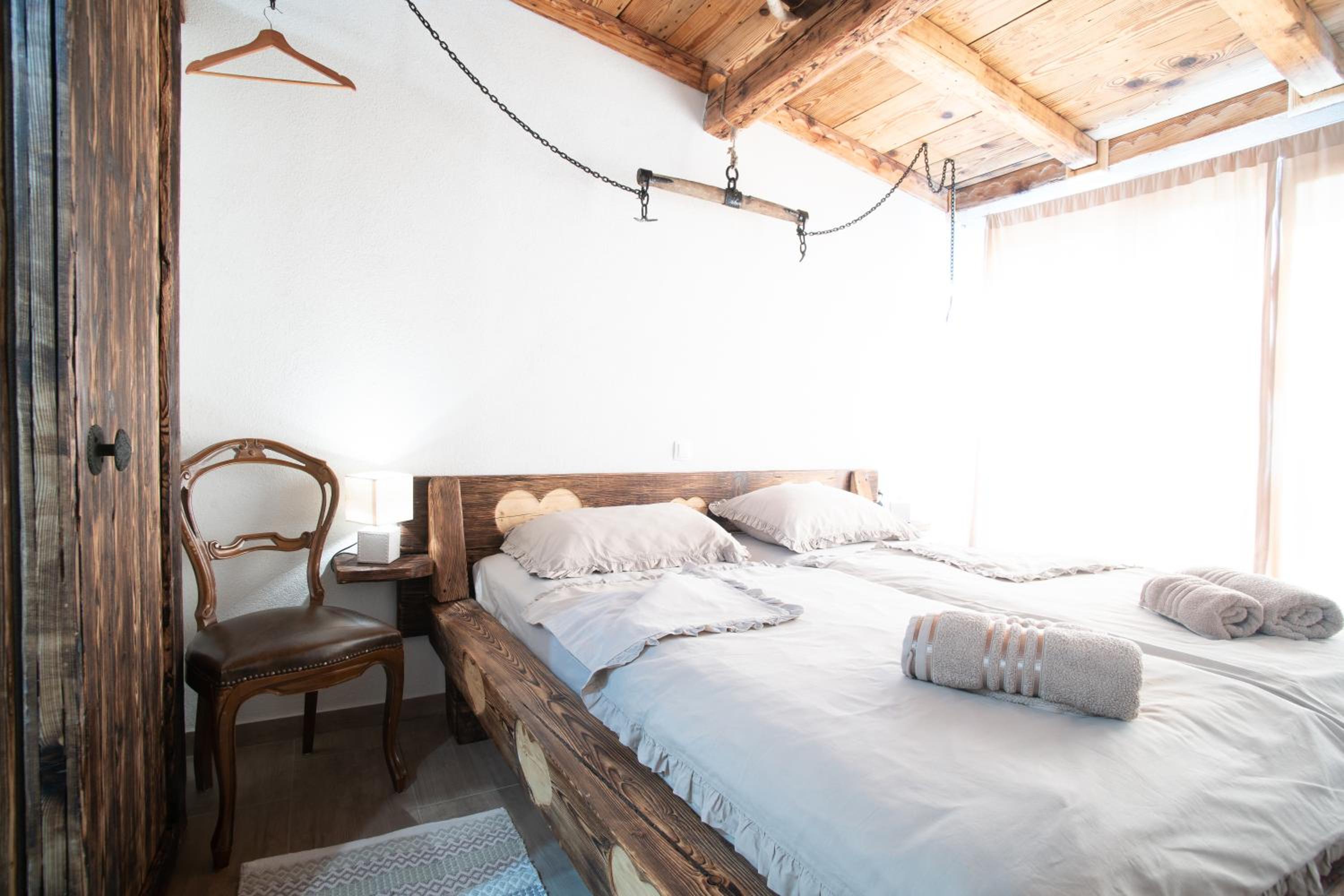One-Bedroom Bungalow photo 1