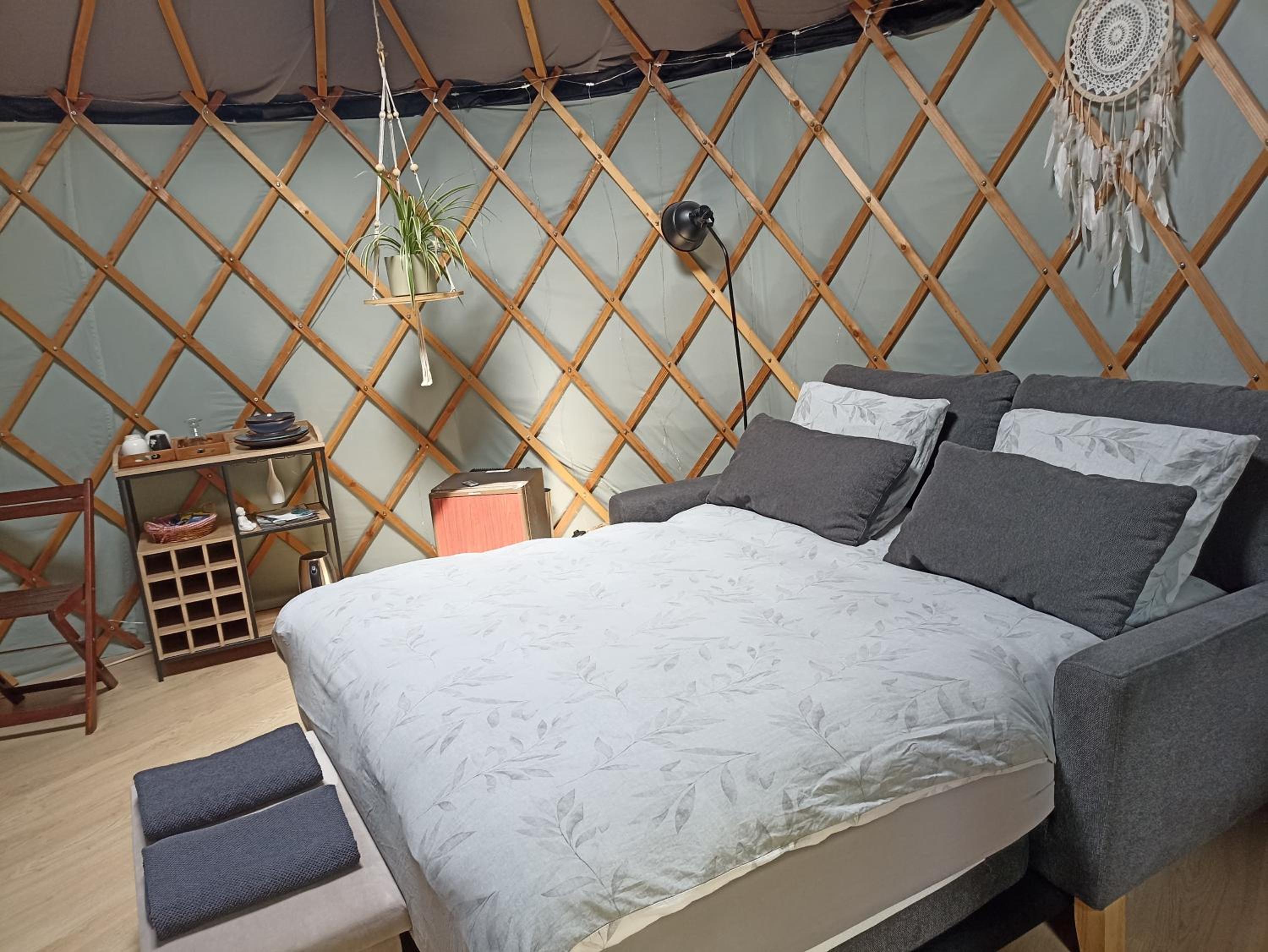 Tent - Photo 1