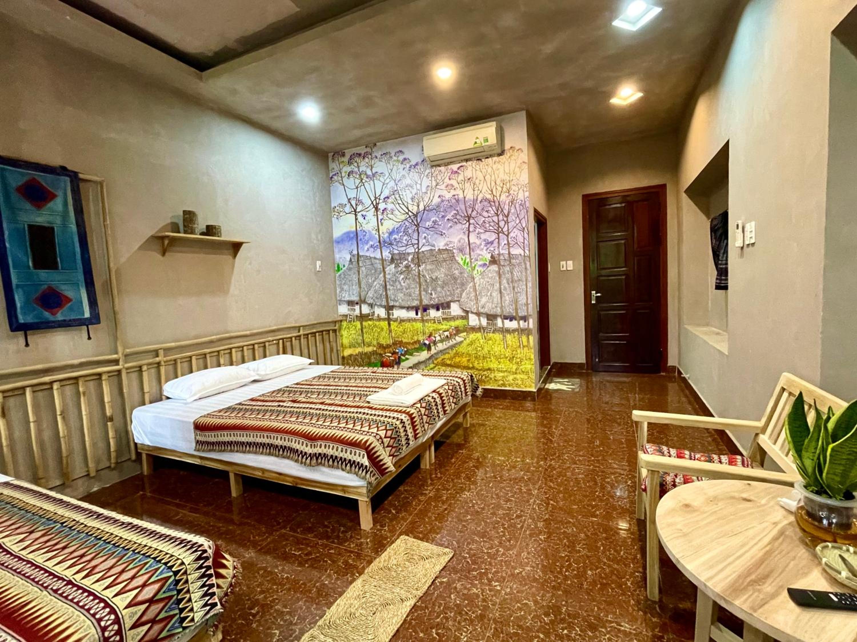 Quadruple Room with Private Bathroom photo 1