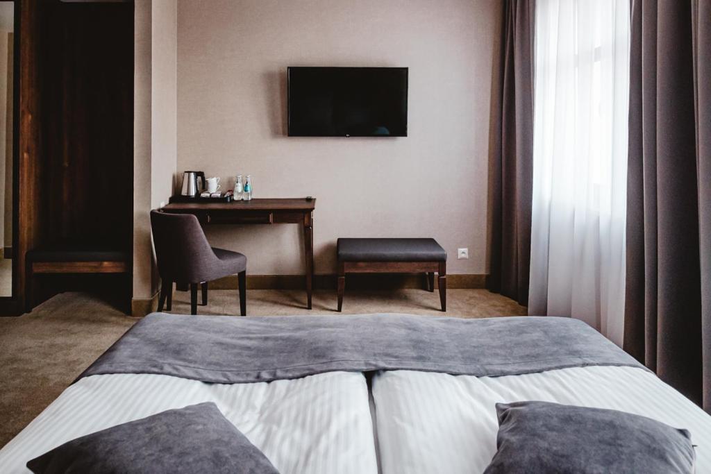 Standard Double Room - Photo 2