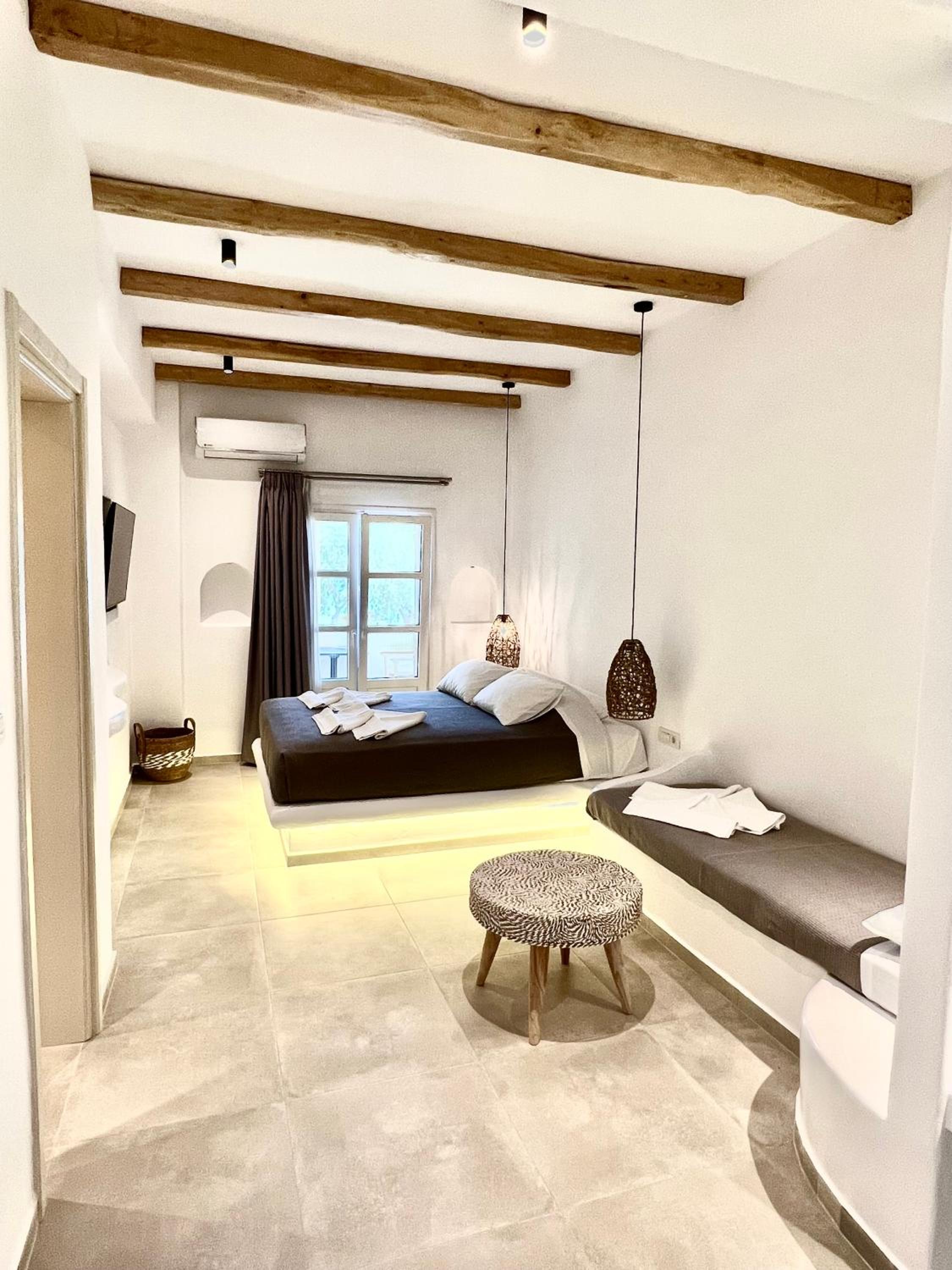 Junior Suite with Sea View - Photo 17