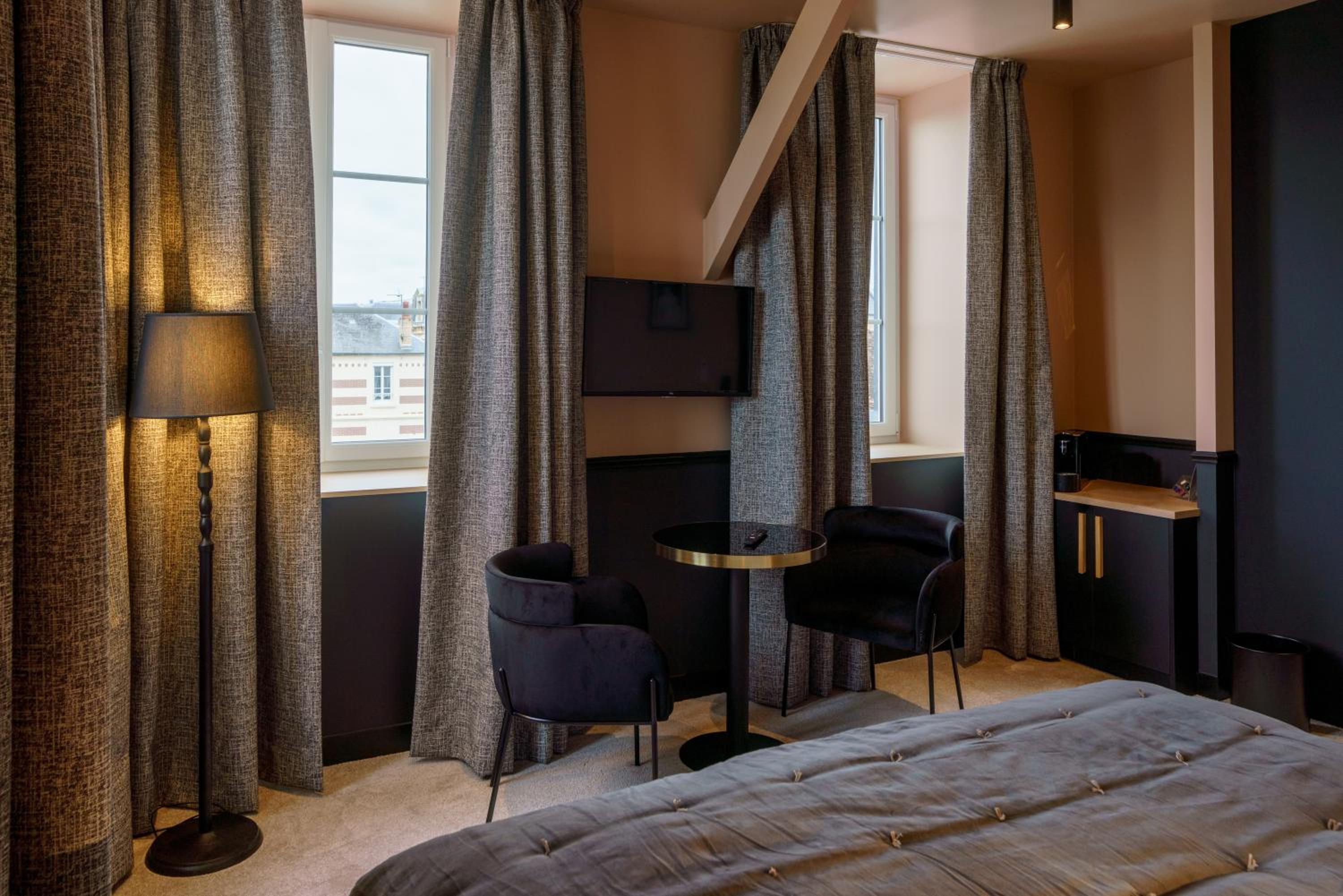 Superior Queen Room
