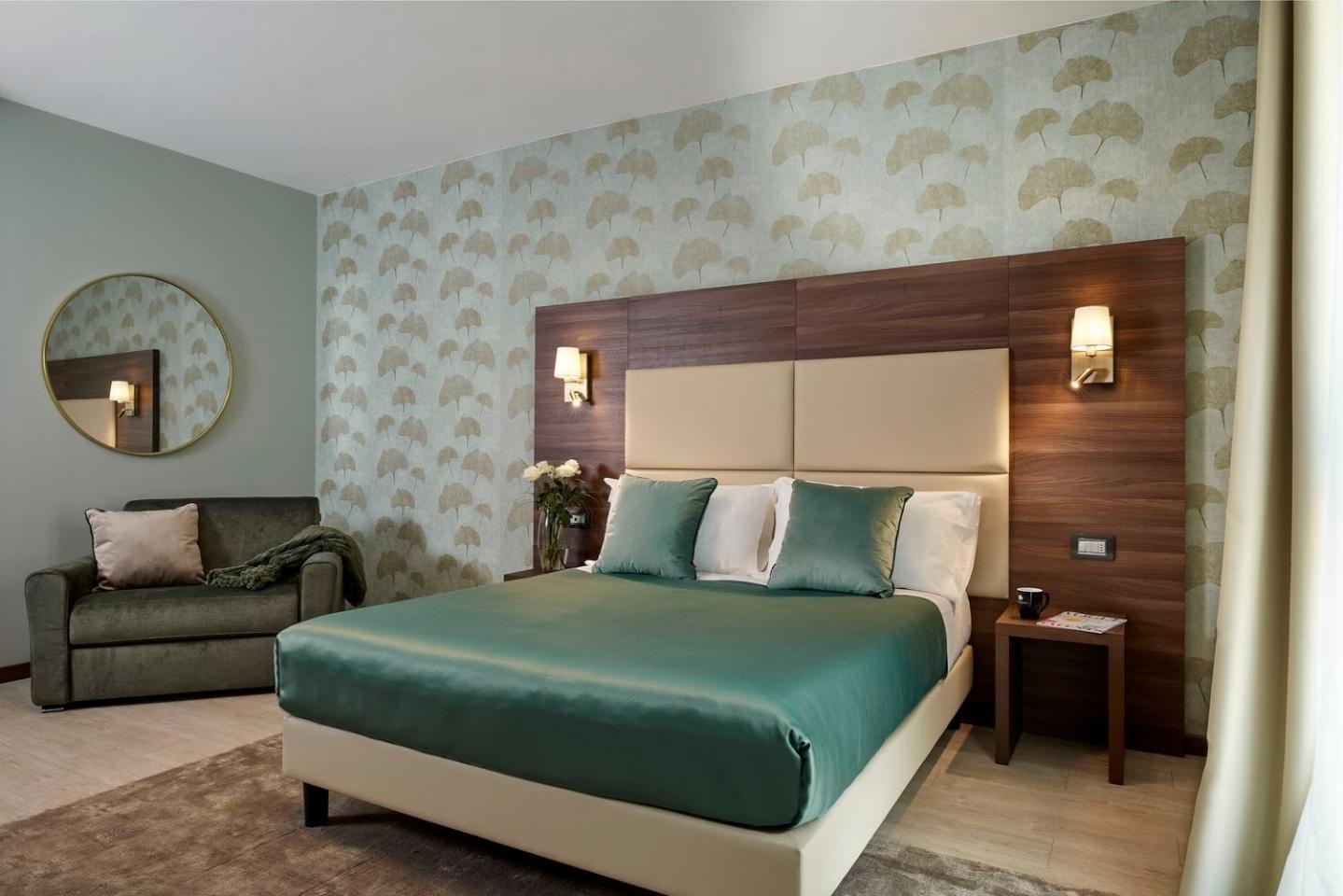 Superior King Room photo 3