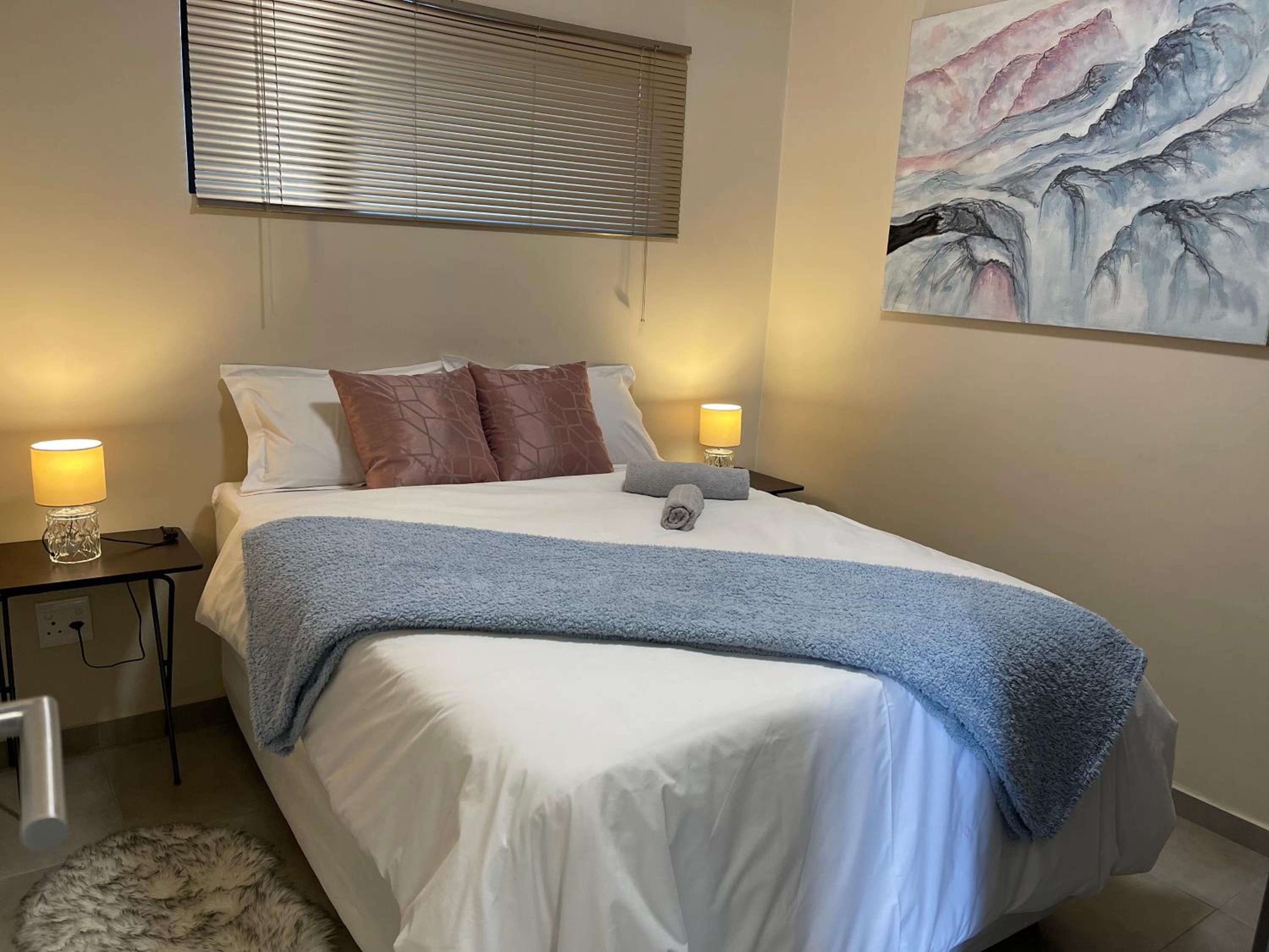 Two-Bedroom Apartment - Photo 18