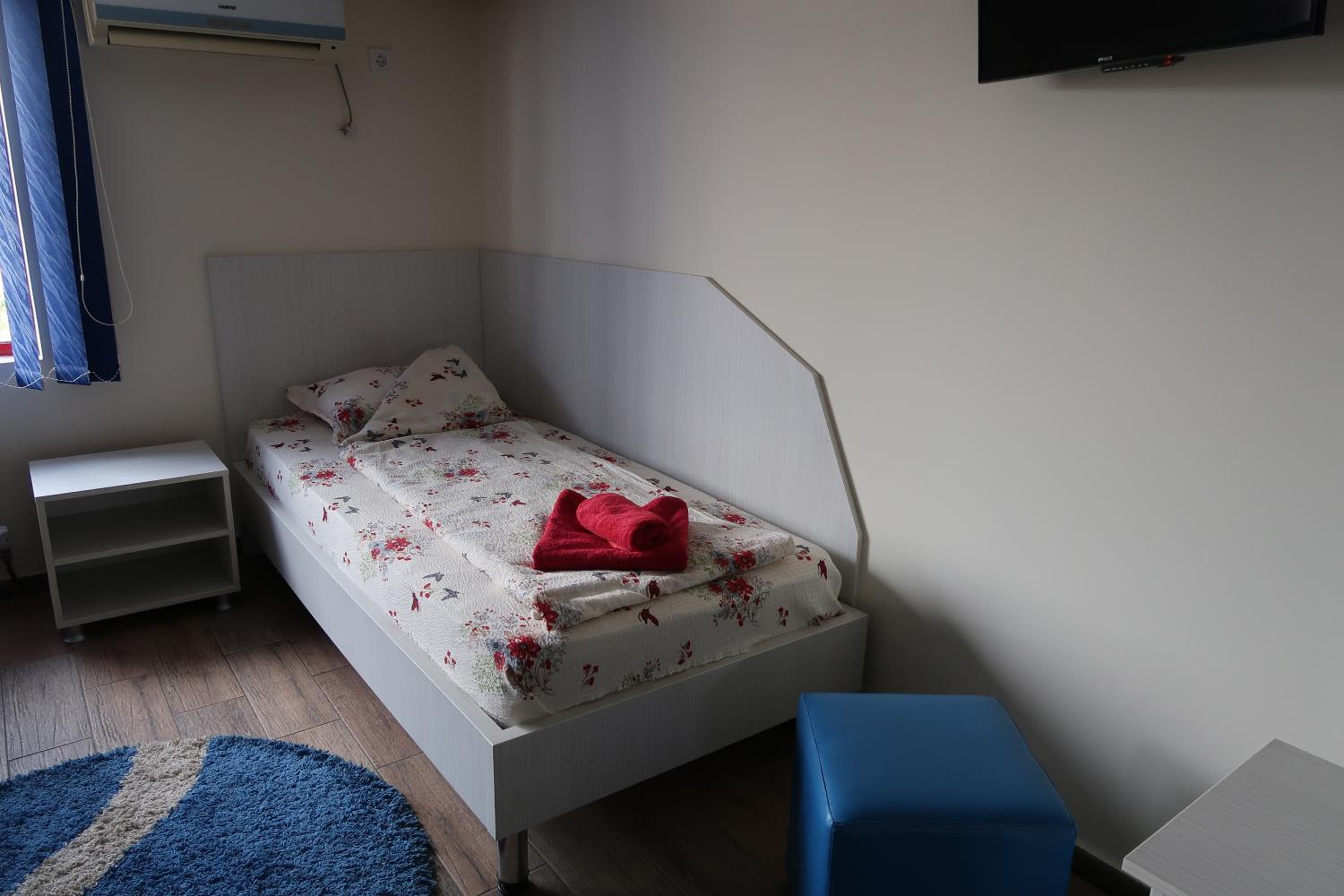 Triple Room - Photo 3