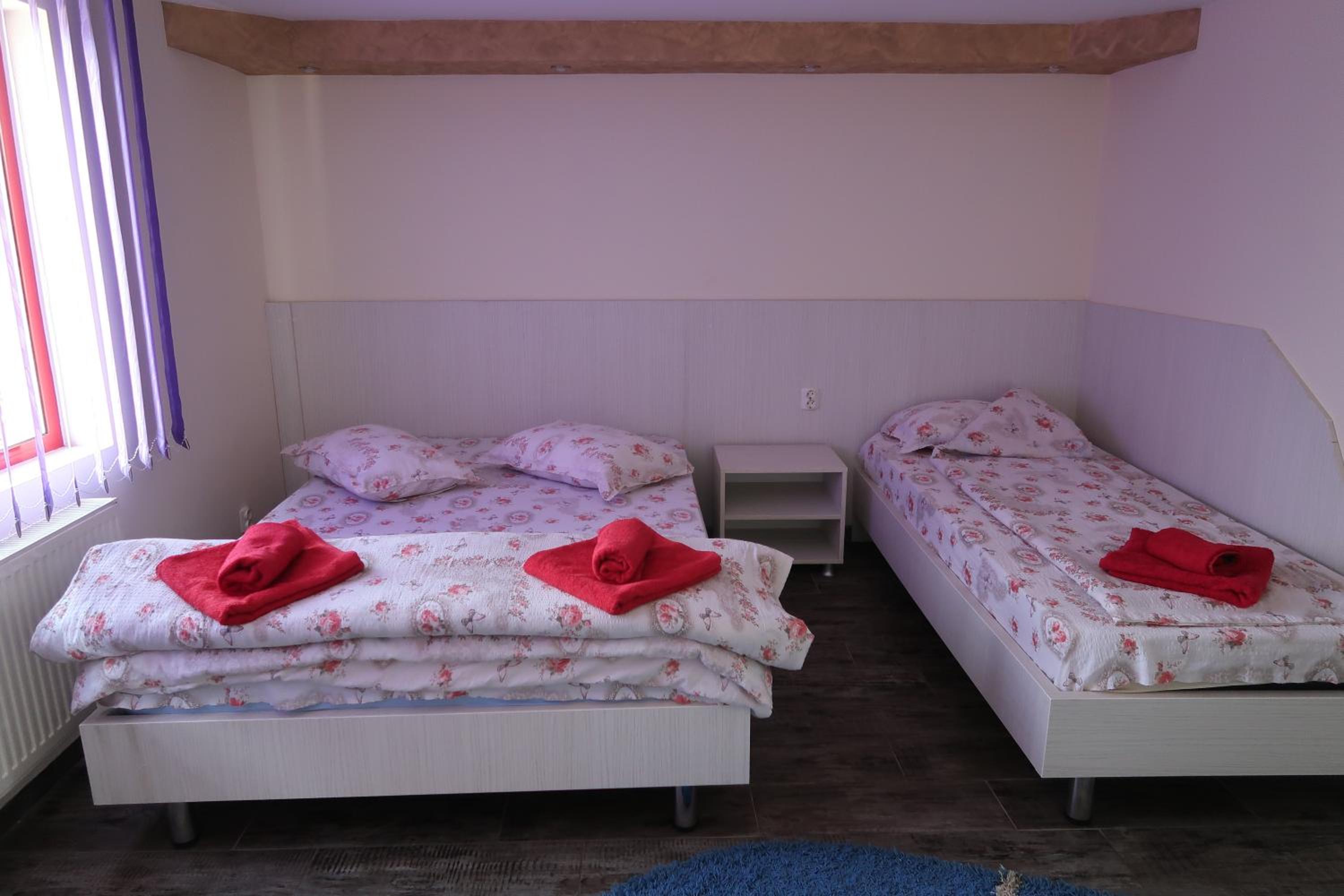 Standard Triple Room - Photo 7