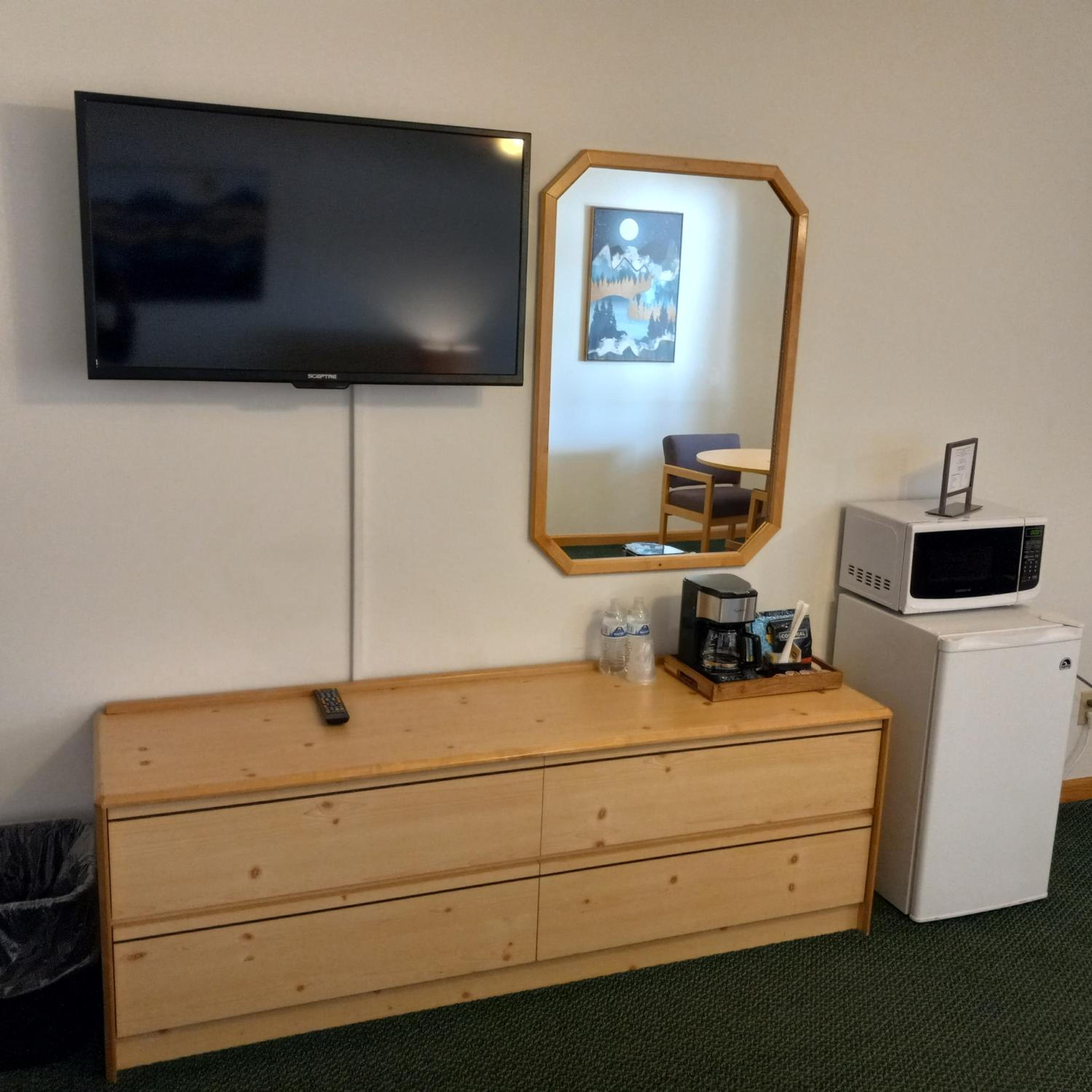 King Room - Non-Smoking photo 3