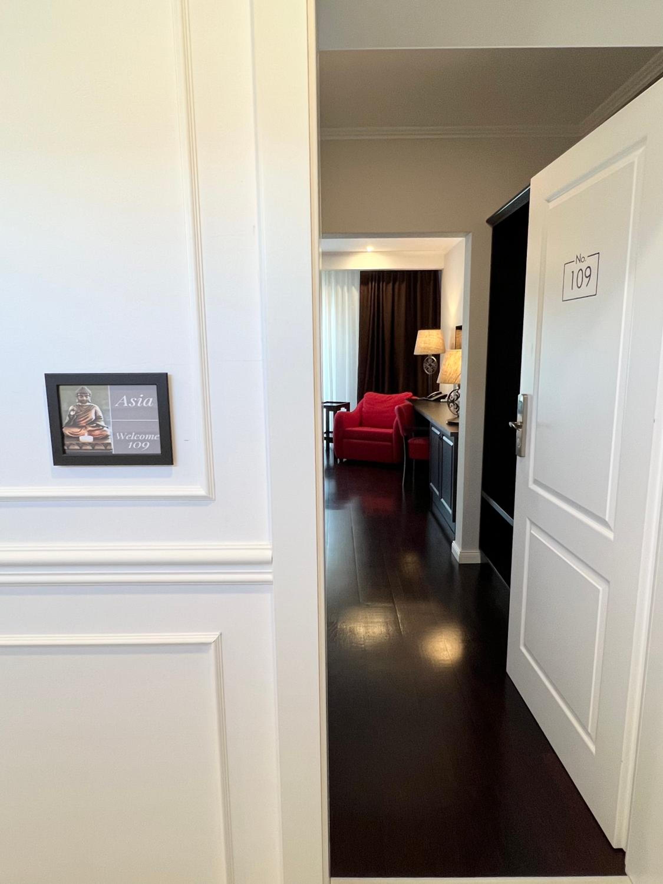 Deluxe Double or Twin Room with Balcony - Photo 17